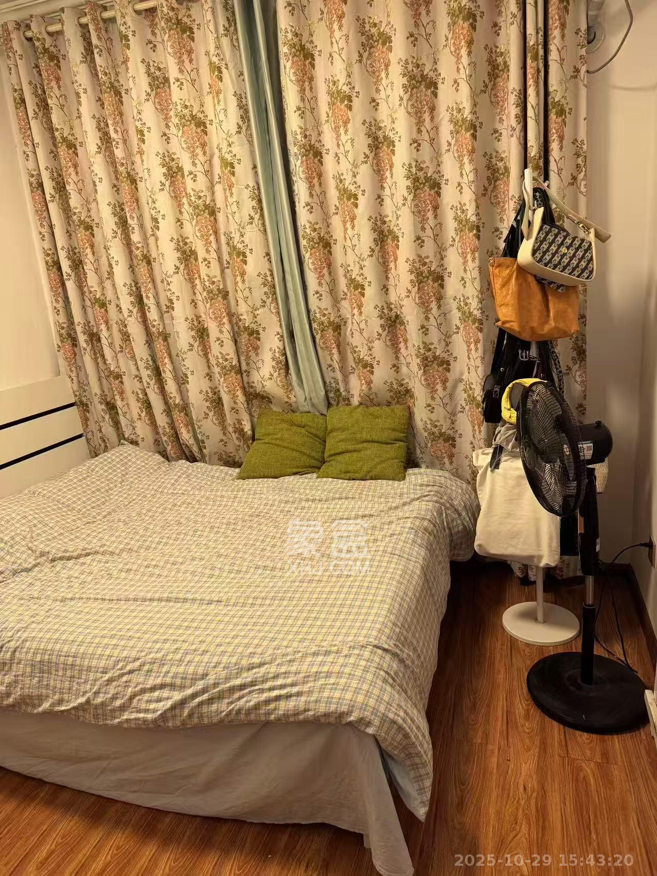 蓝光幸福满庭 2室2厅1卫 2600.0元/月 蓝光幸福满庭 2室2厅1卫 2600.0元/月室内图