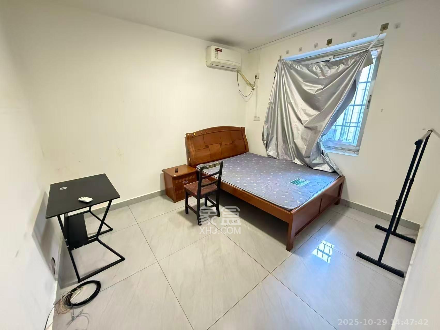 吉景小区 3室1厅1卫 2200.0元/月 吉景小区 3室1厅1卫 2200.0元/月室内图