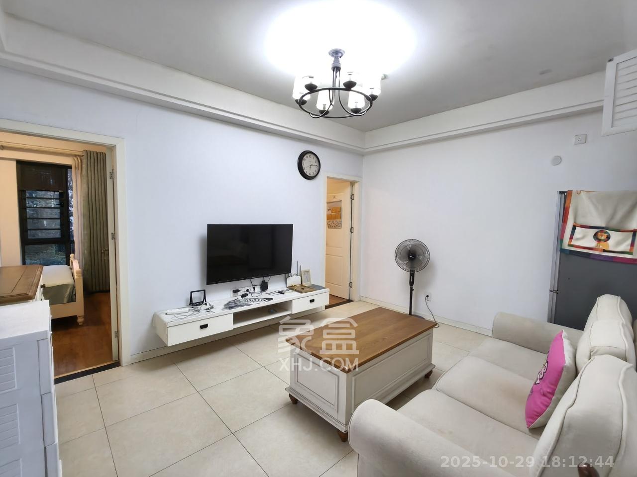 中建芙蓉工社  2室1厅1卫    2000.0元/月