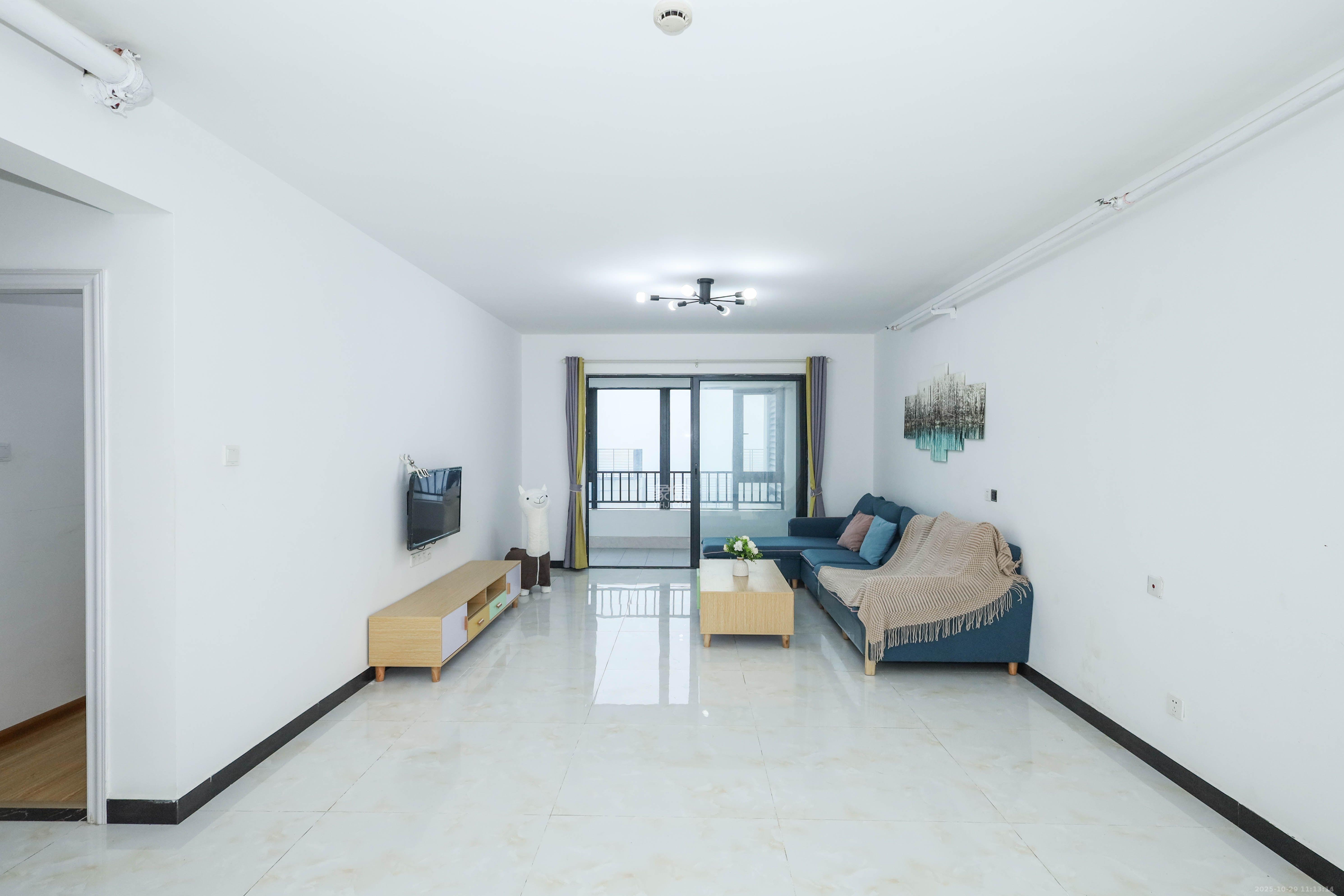 南山梅溪一方  4室2厅2卫    2600.0元/月 南山梅溪一方  4室2厅2卫    2600.0元/月