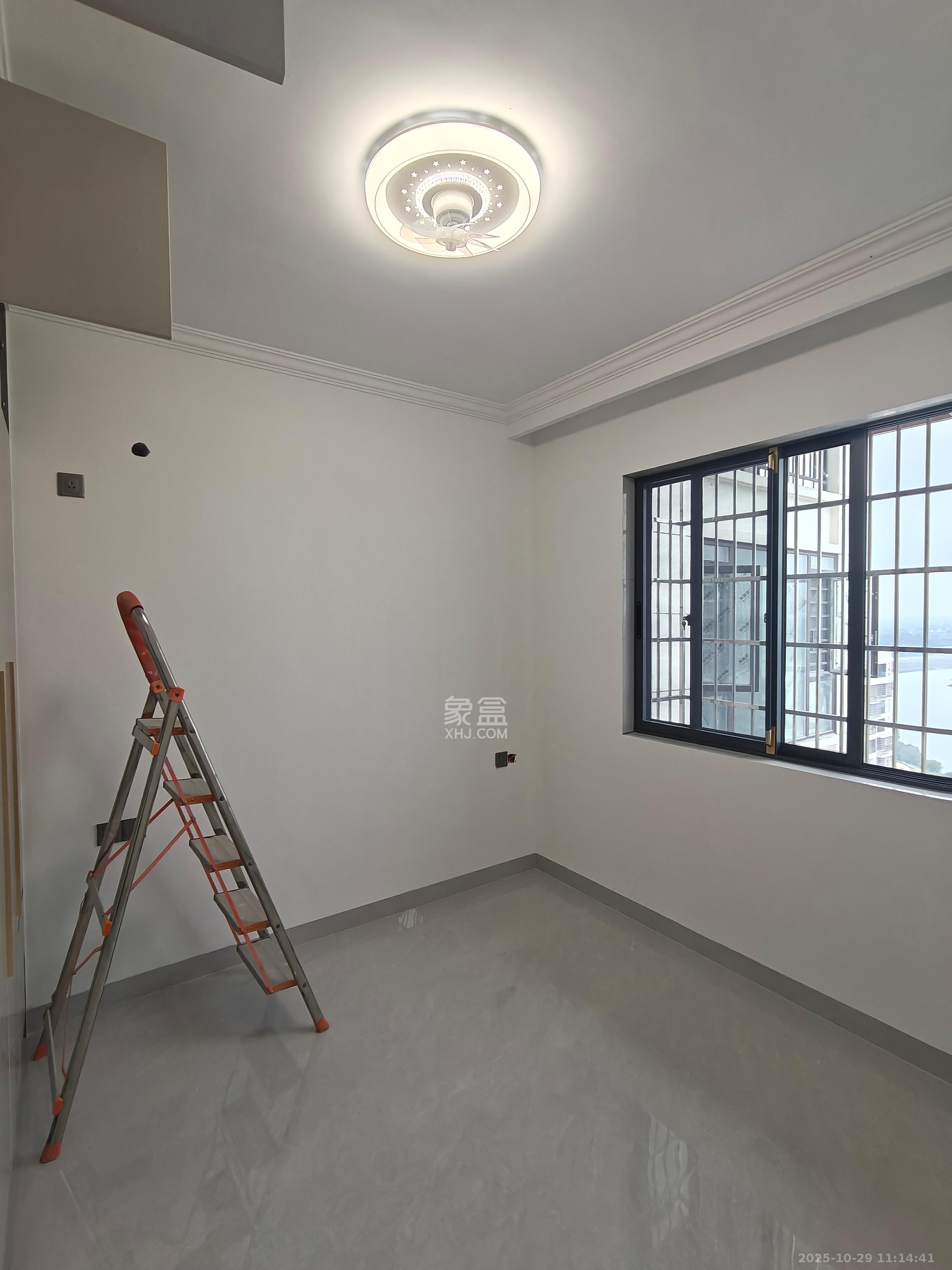 和景家园二期 2室1厅1卫 2000.0元/月 和景家园二期 2室1厅1卫 2000.0元/月室内图