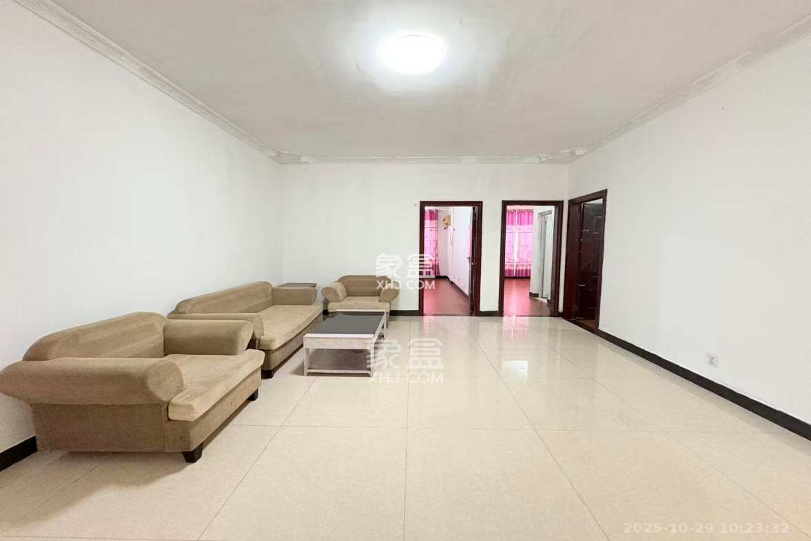 星沙国际物流园/泉星社区  3室2厅2卫    1200.0元/月 星沙国际物流园/泉星社区  3室2厅2卫    1200.0元/月室内图