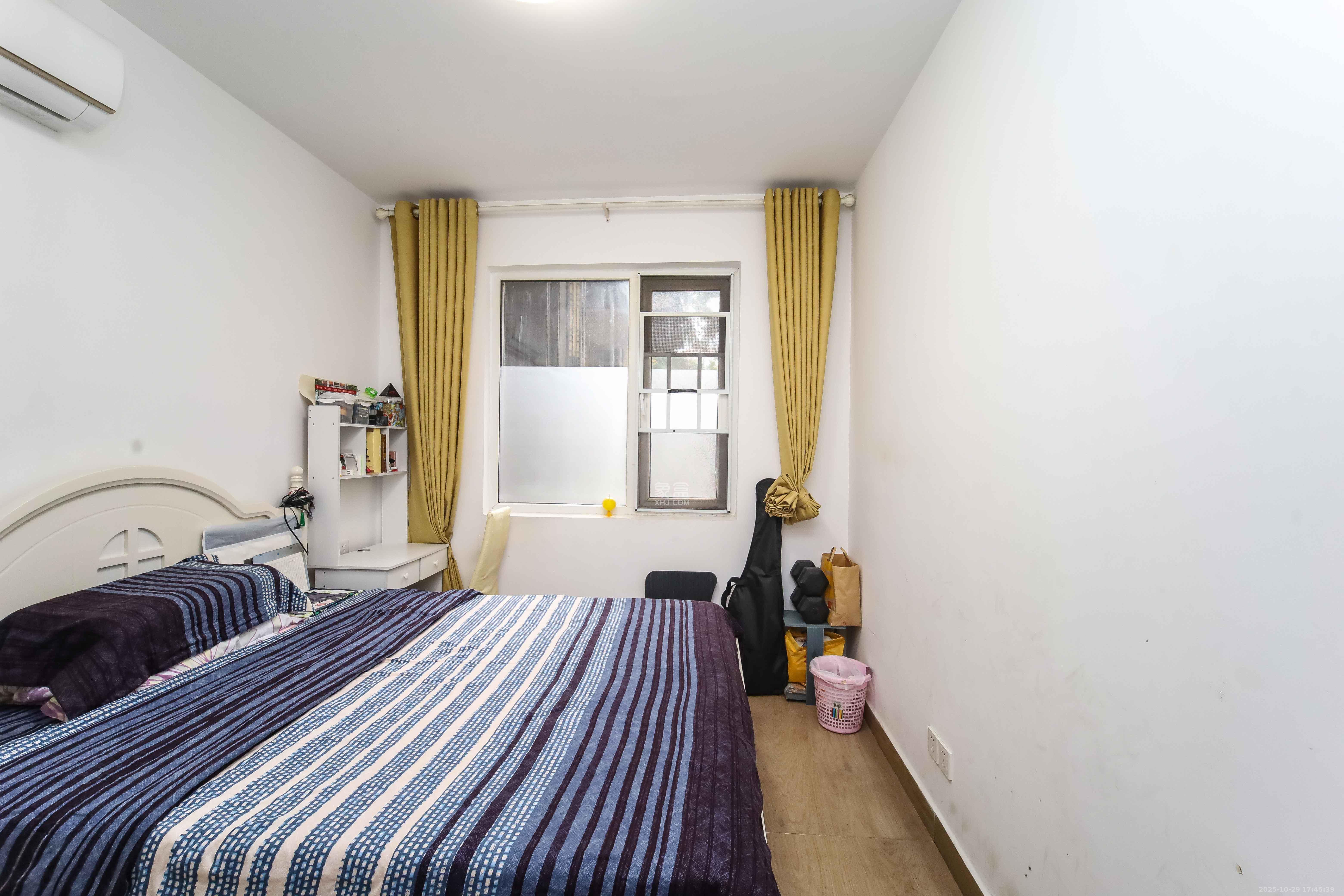 金地格林公馆  3室2厅2卫    110.0万 金地格林公馆  3室2厅2卫    110.0万卧室