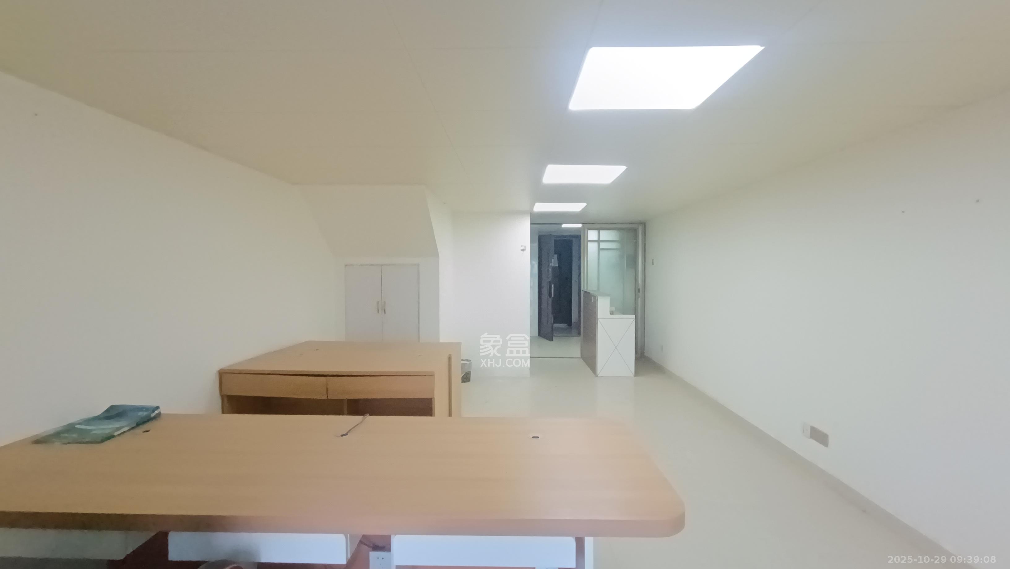 金科时代中心  1室1厅1卫    1300.0元/月室内图