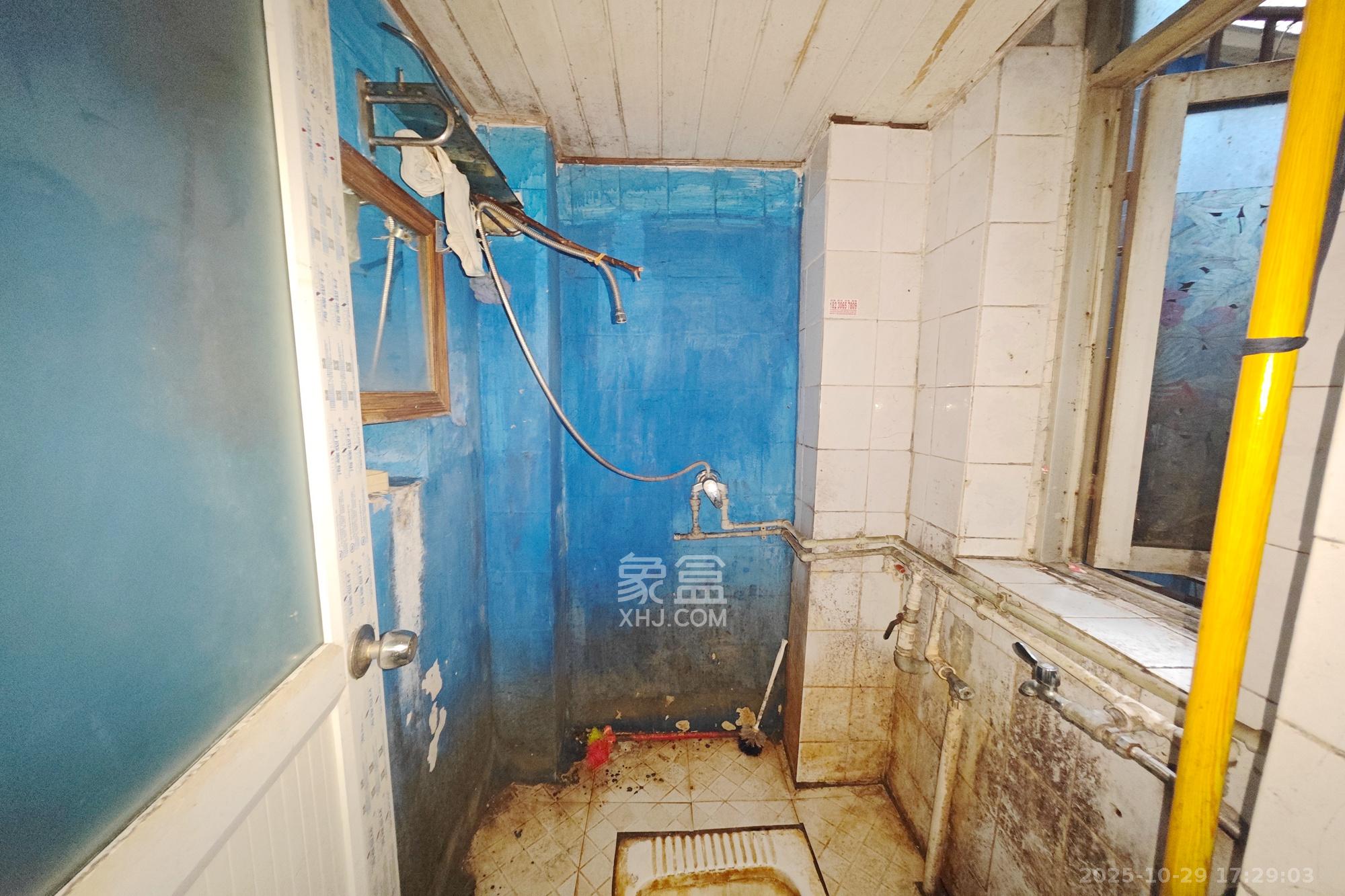 桂花二村  2室2厅2卫    39.0万其他