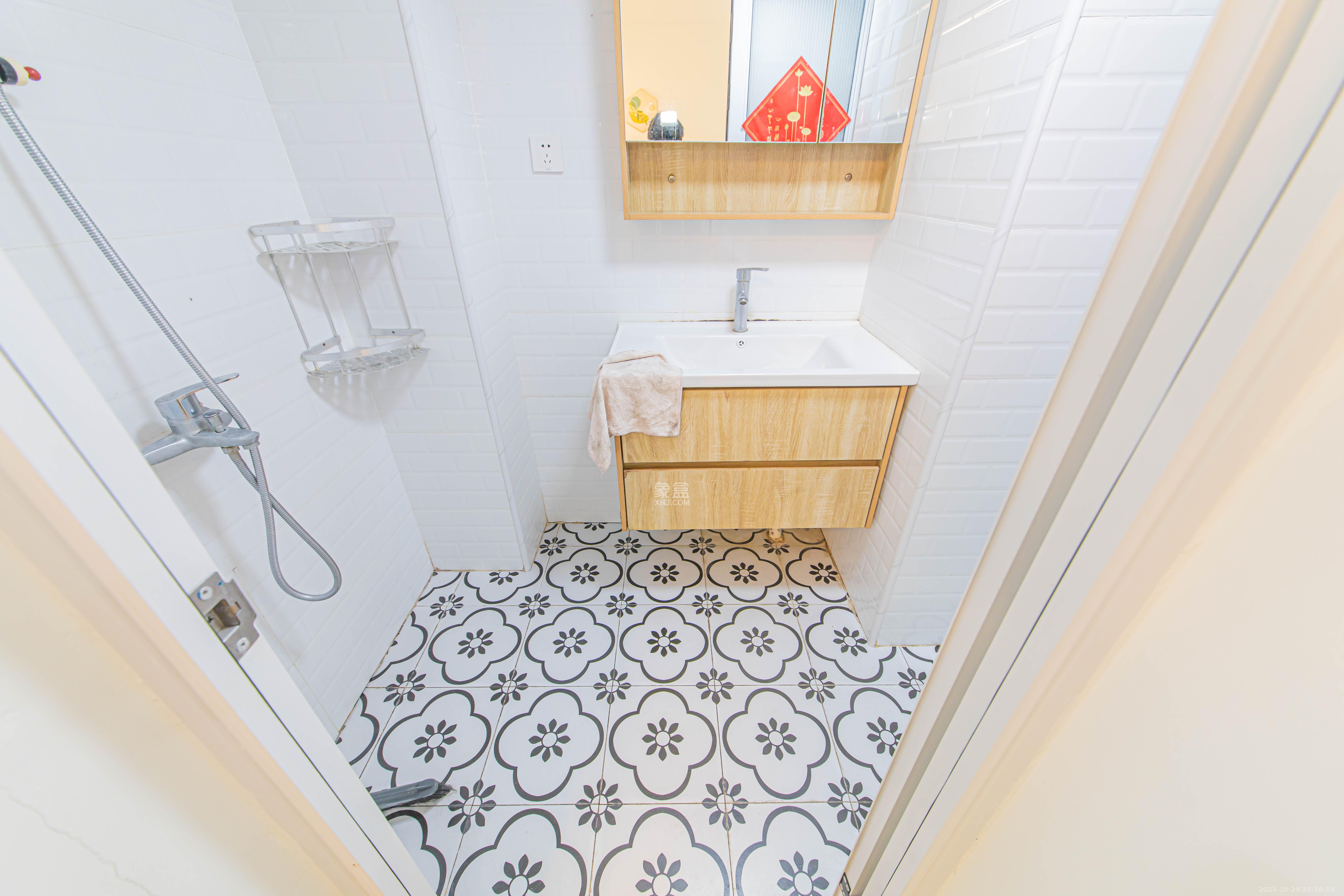 鑫远揽悦(鑫远和城三期) 1室1厅1卫 40.0万 鑫远揽悦(鑫远和城三期) 1室1厅1卫 40.0万卫生间