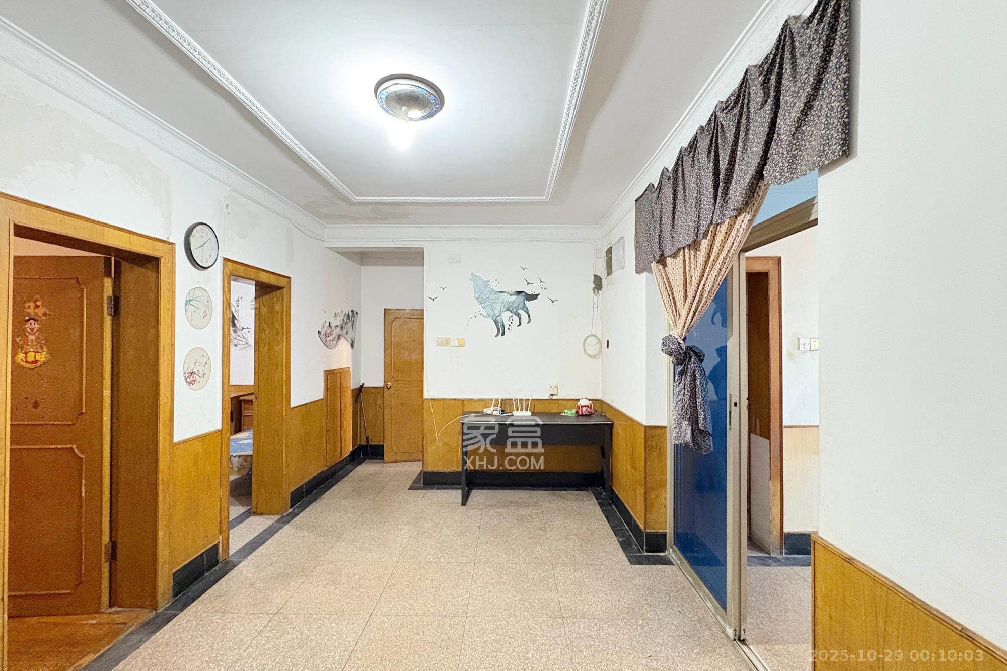 韭菜园 2室2厅1卫 47.0万 韭菜园 2室2厅1卫 47.0万客厅