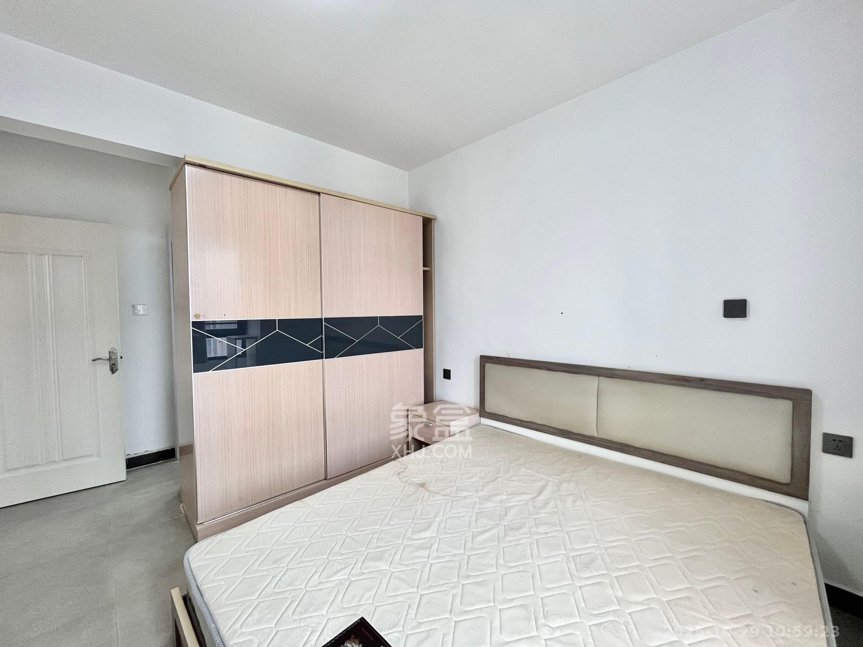 中国铁建梅溪青秀三期  3室2厅2卫    2800.0元/月 中国铁建梅溪青秀三期  3室2厅2卫    2800.0元/月室内图