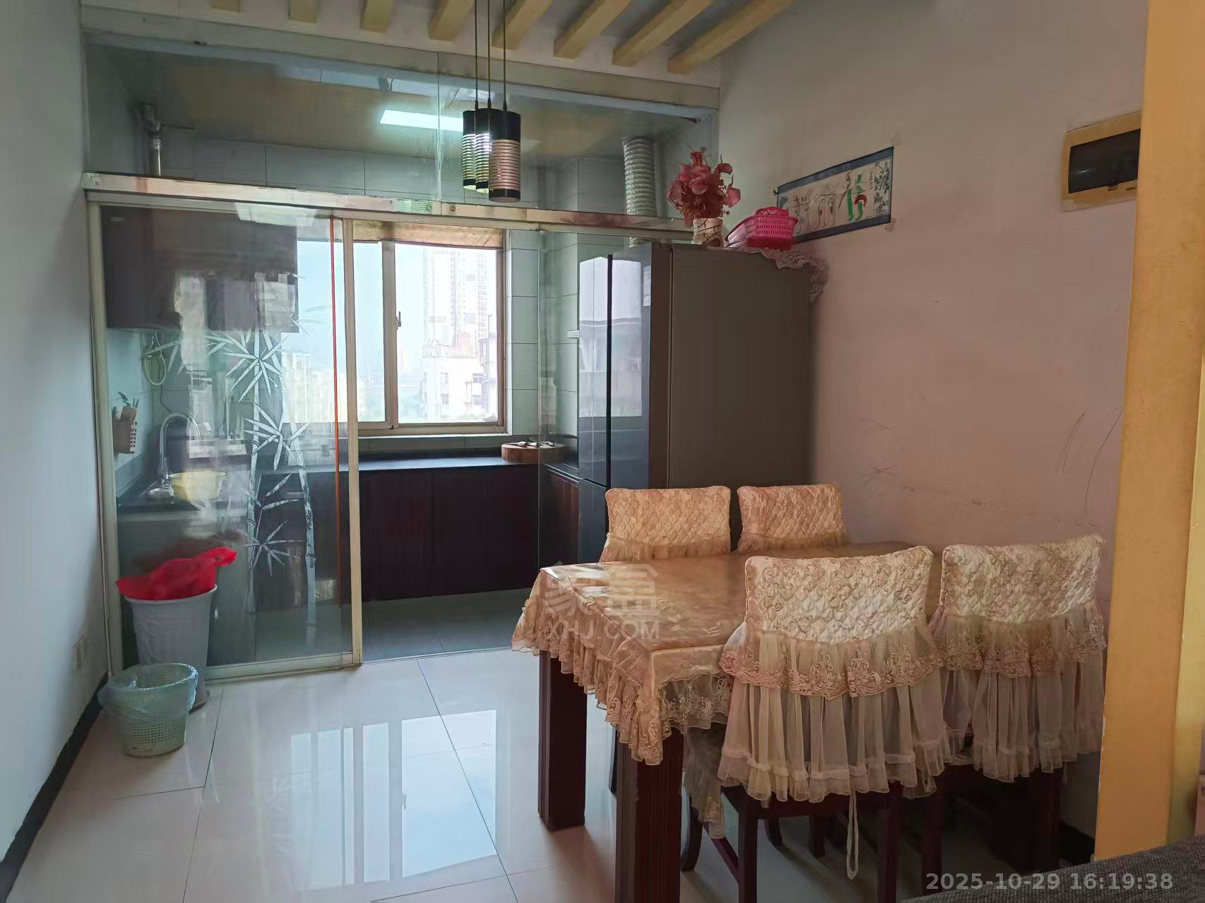 景秀名园  2室2厅1卫    1200.0元/月室内图