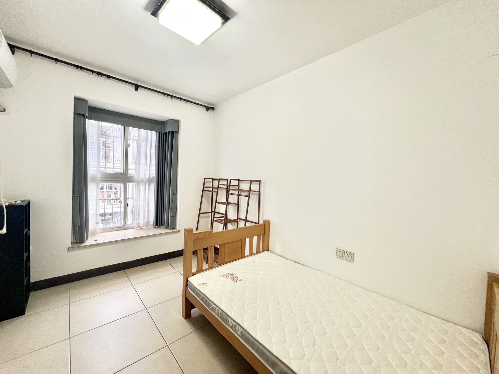 海岛阳光一期  3室2厅2卫    2300.0元/月 海岛阳光一期  3室2厅2卫    2300.0元/月室内图