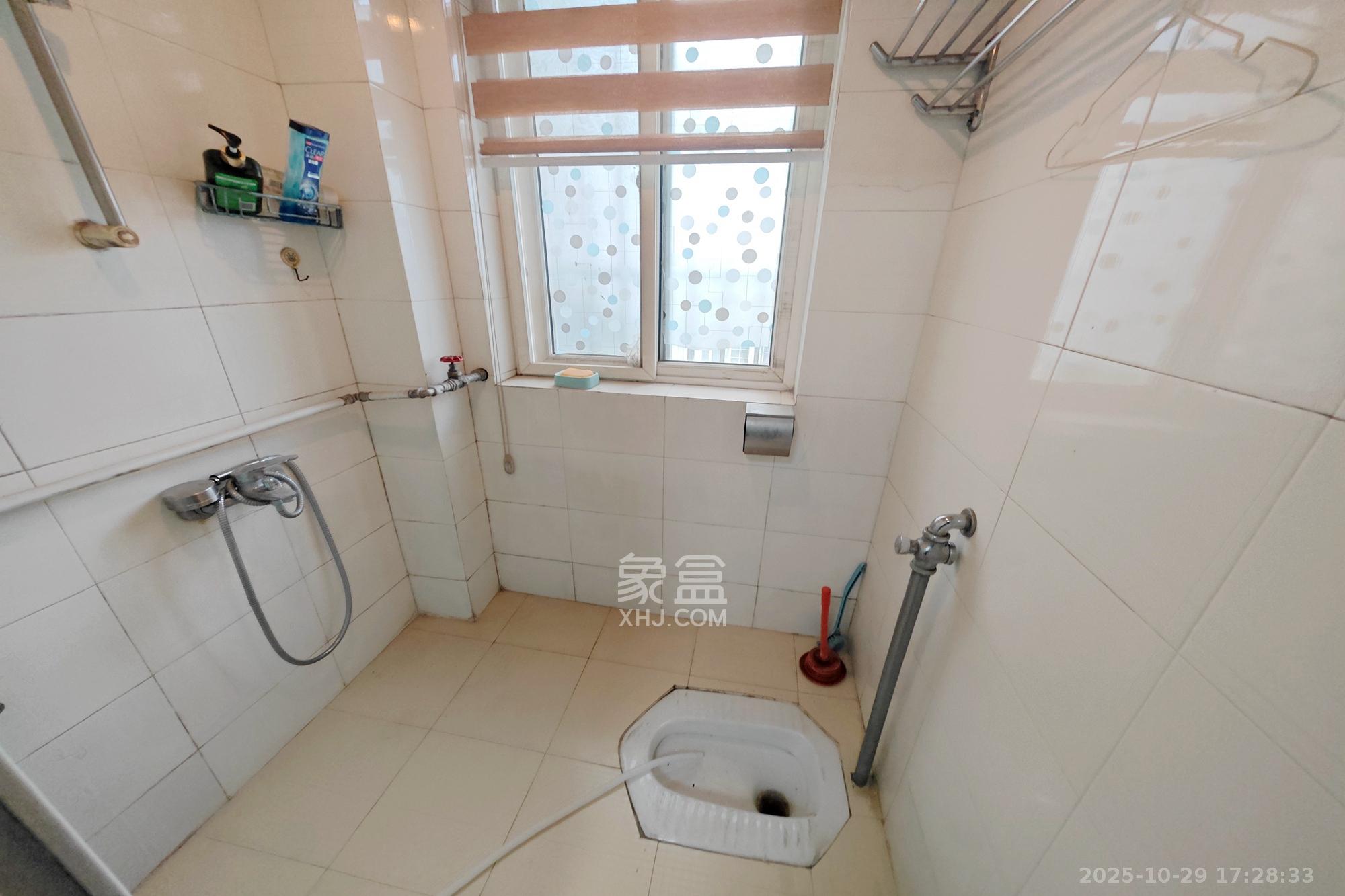 鑫天佳园  4室2厅2卫    118.0万其他