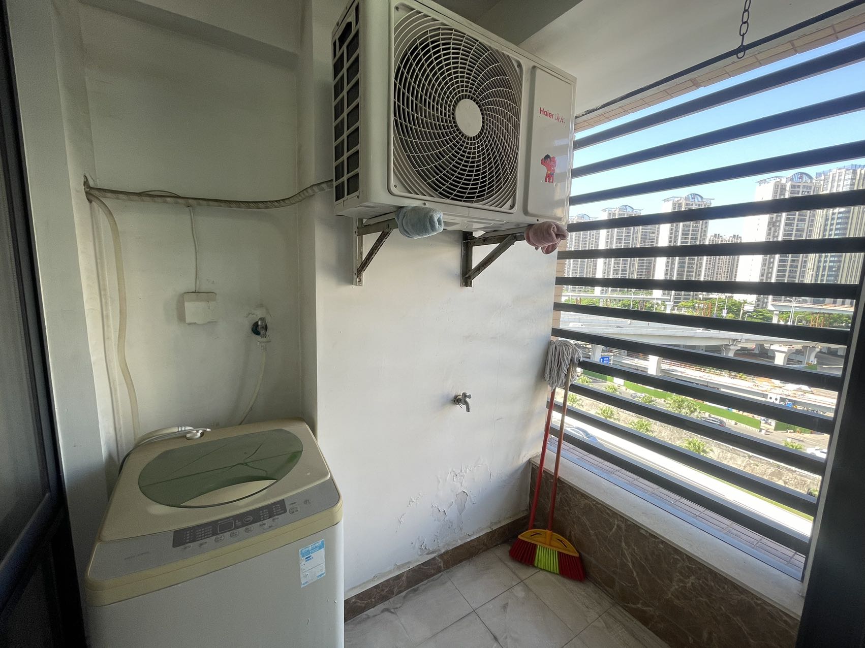 正大豪庭  1室0厅1卫    1600.0元/月室内图