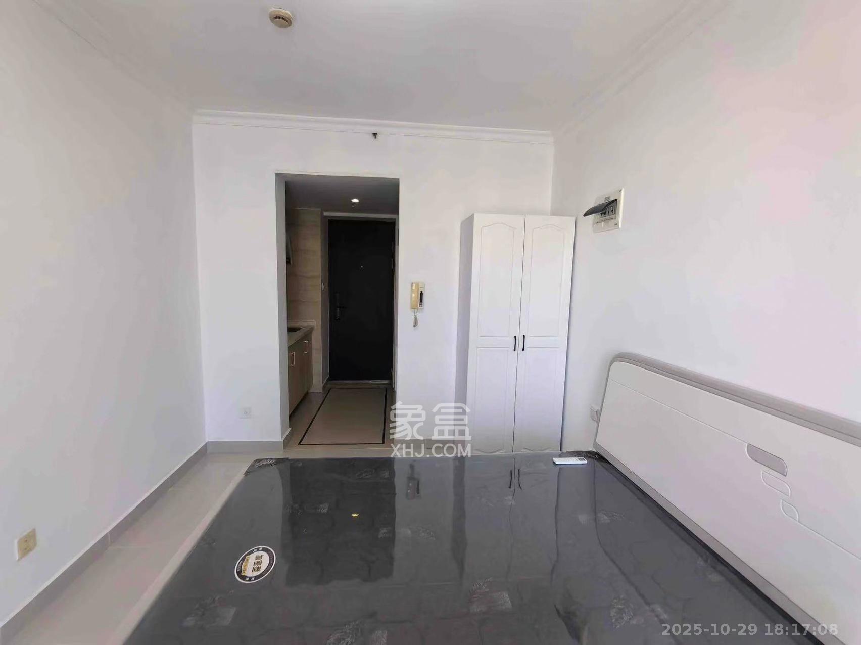 岳泰理想城 3室2厅1卫 2300.0元/月 岳泰理想城 3室2厅1卫 2300.0元/月室内图