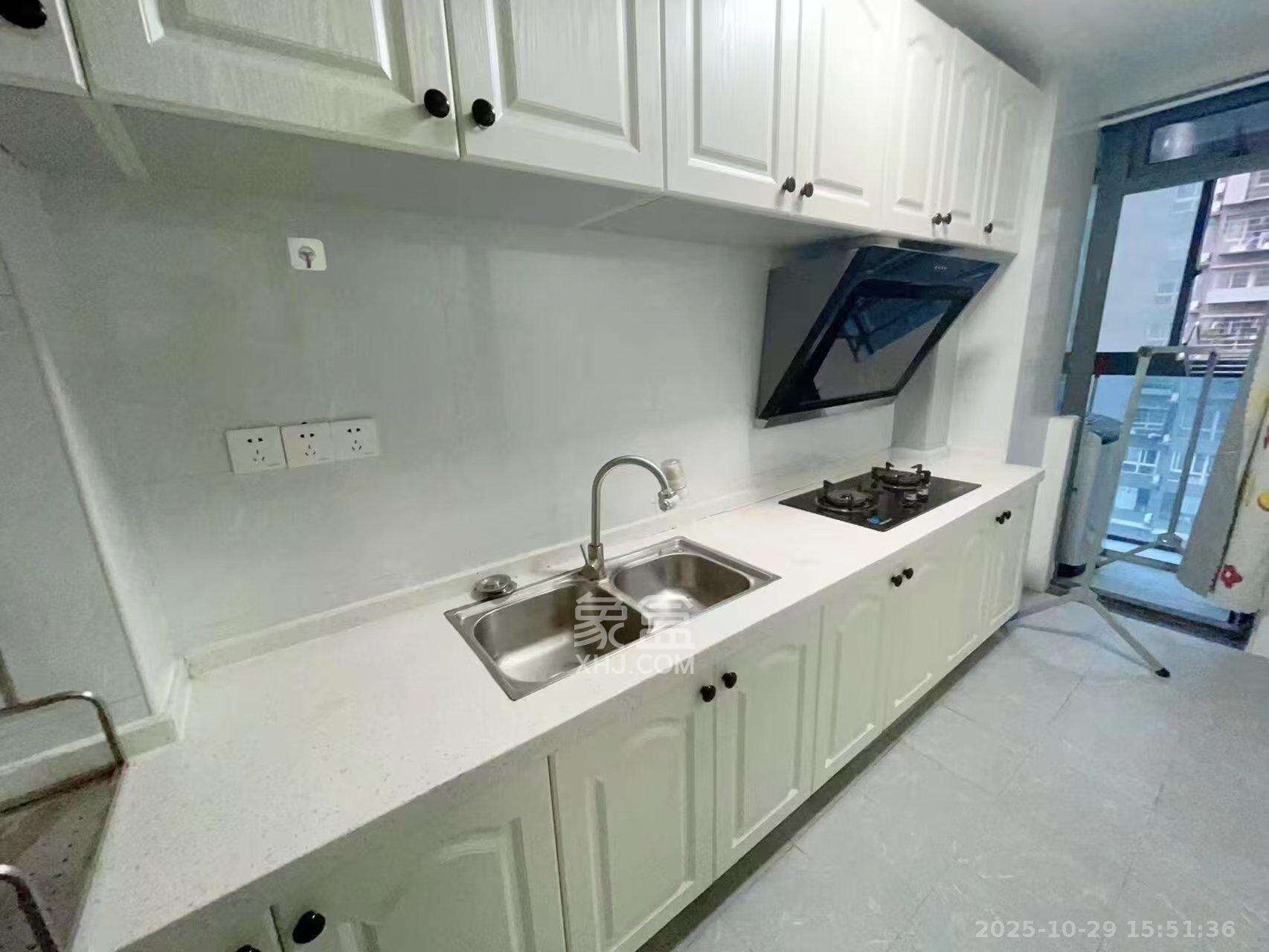 里约荟  1室1厅1卫    2000.0元/月 里约荟  1室1厅1卫    2000.0元/月室内图