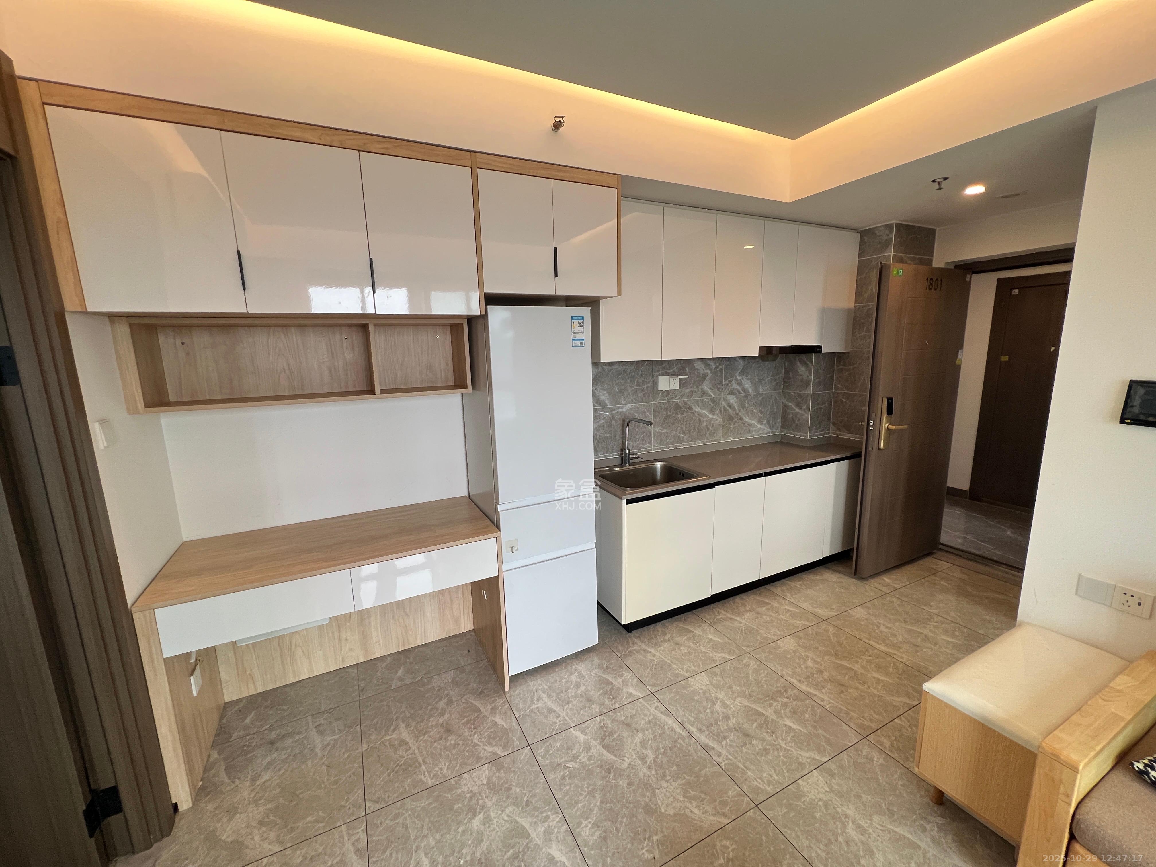 万科金色梦想D区  1室1厅1卫    2000.0元/月室内图