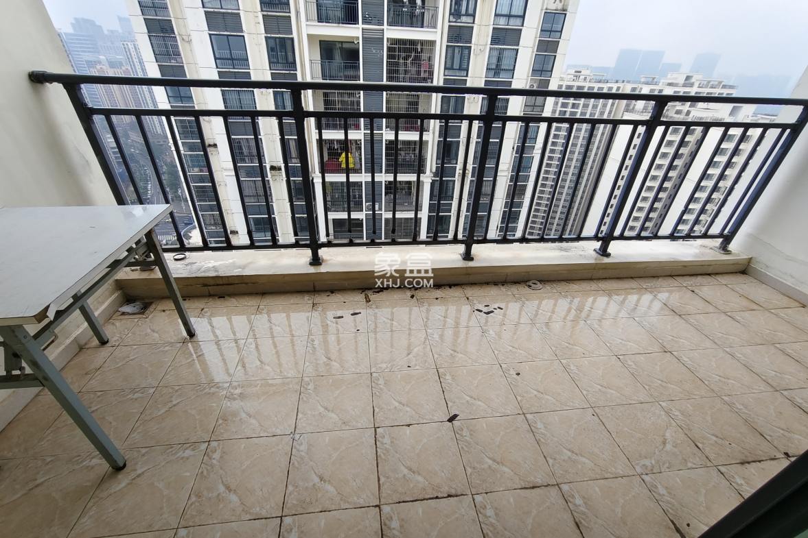 道客和悦嘉园 5室2厅1卫 3000.0元/月 道客和悦嘉园 5室2厅1卫 3000.0元/月室内图