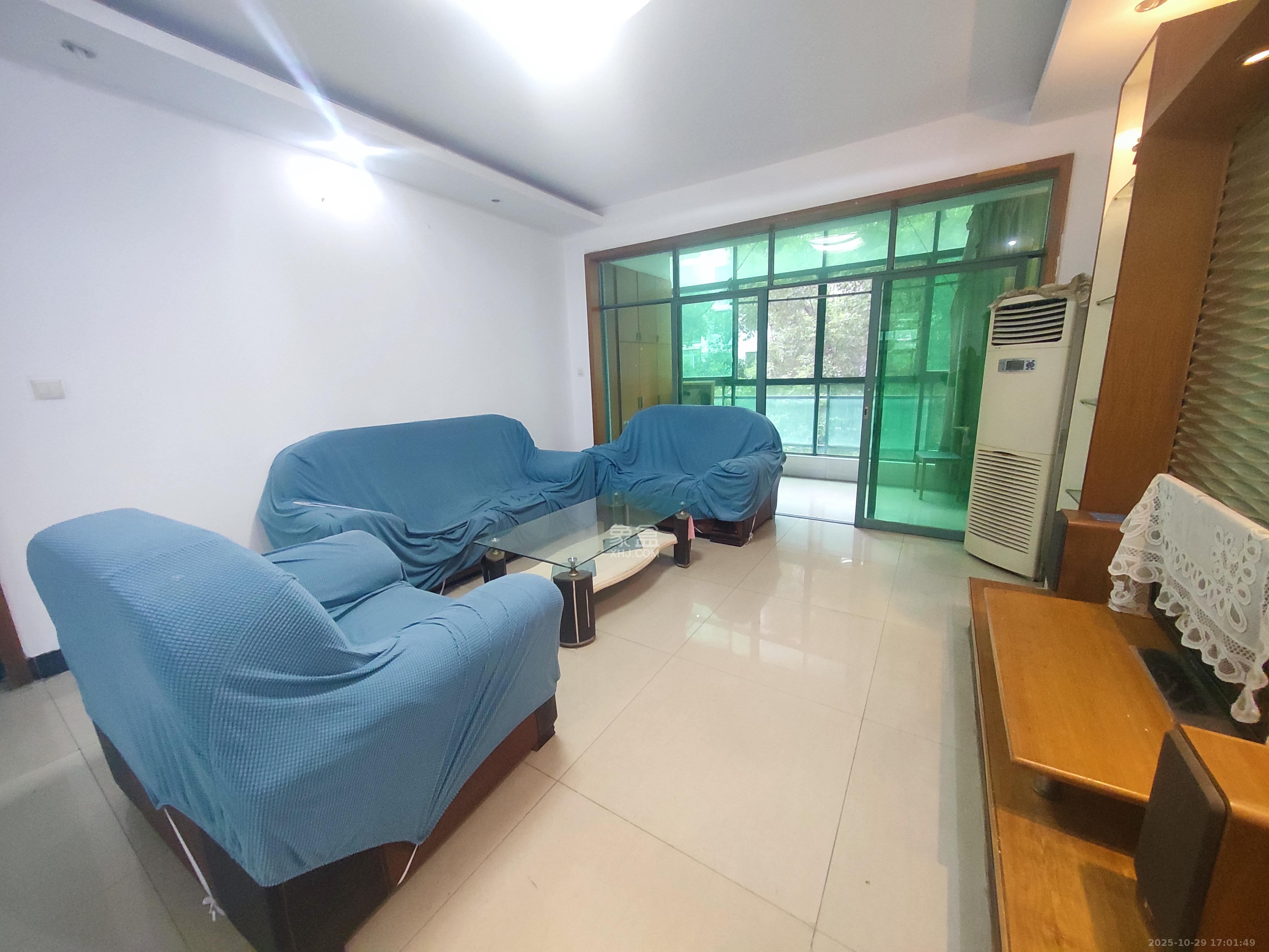 颐美园 3室1厅1卫 2500.0元/月 颐美园 3室1厅1卫 2500.0元/月室内图