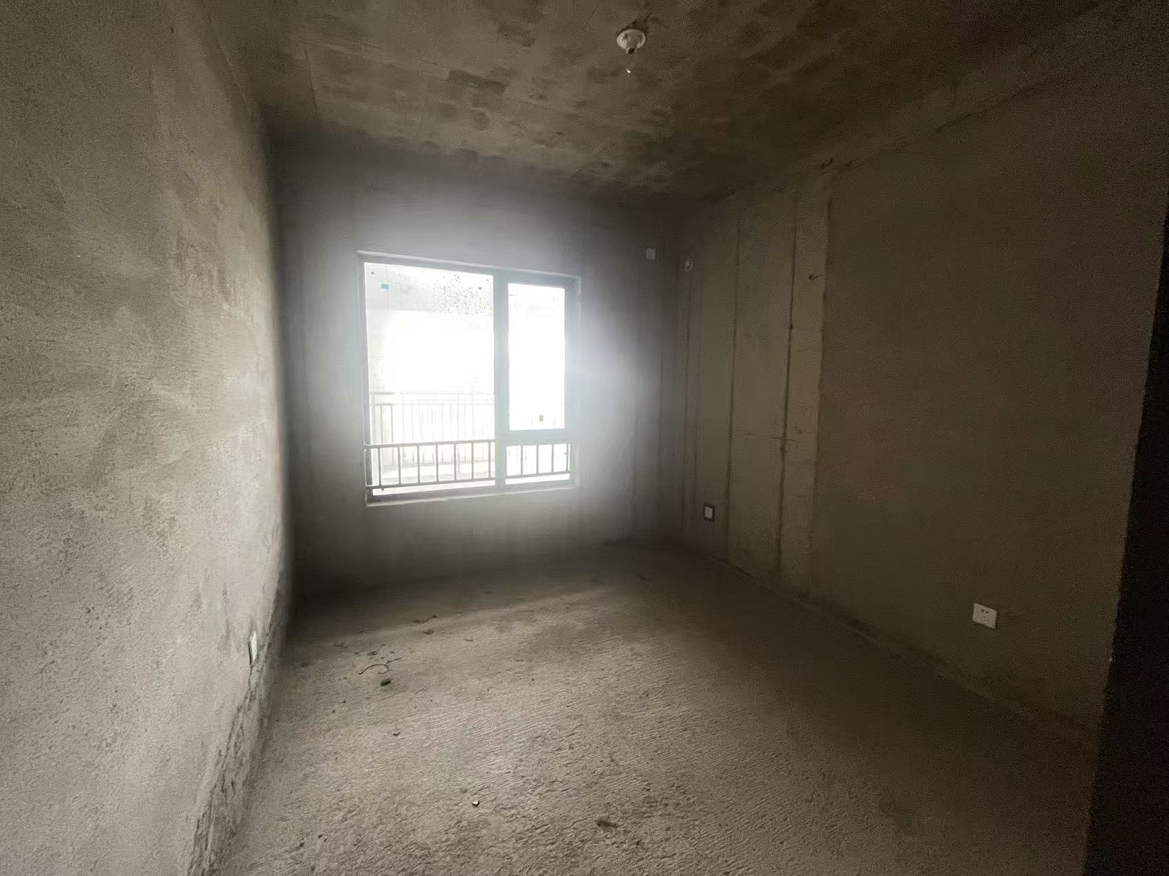 荣盛中央御府  3室2厅2卫    52.2万 荣盛中央御府  3室2厅2卫    52.2万室内图