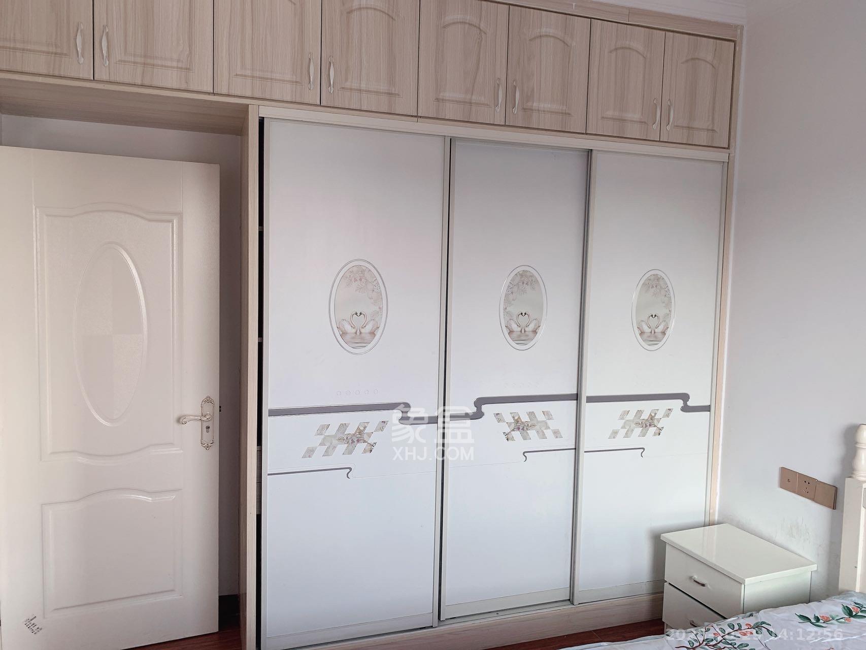 中南红领邦（红星嘉和苑）  1室2厅1卫    2200.0元/月室内图