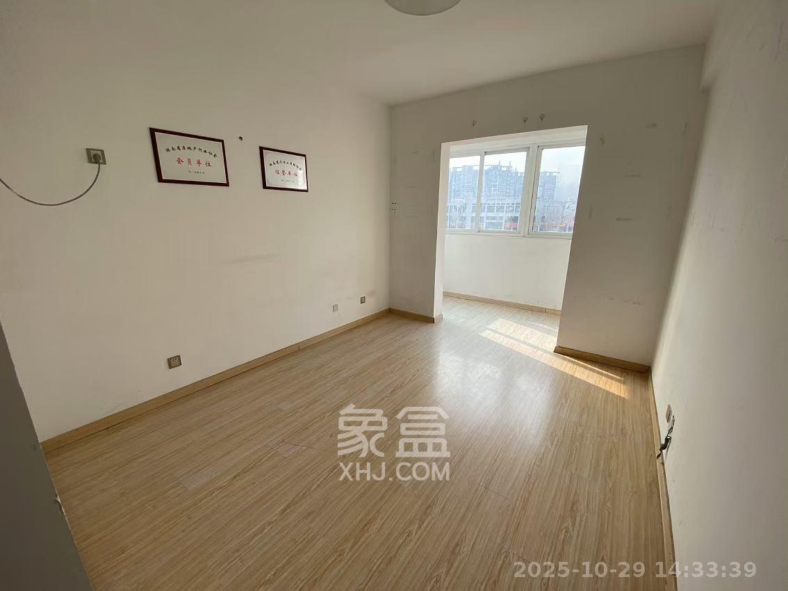 益佳苑  3室2厅1卫    2600.0元/月 益佳苑  3室2厅1卫    2600.0元/月室内图