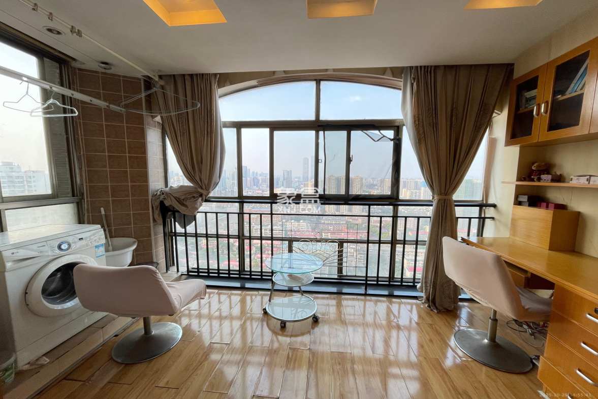 城南郡 1室1厅1卫 1500.0元/月 城南郡 1室1厅1卫 1500.0元/月室内图