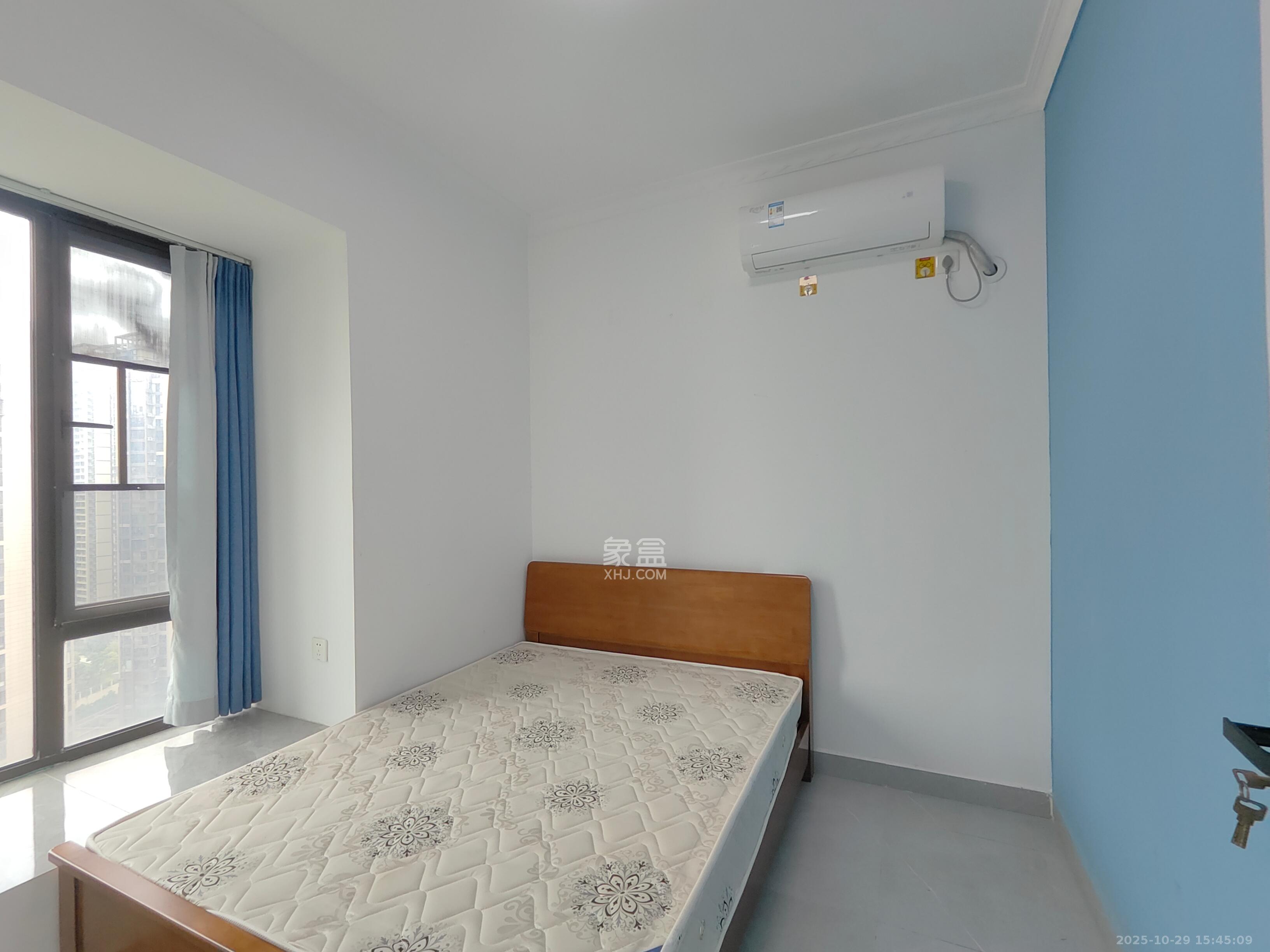 长燃润和天地（长润小区印湘江）  4室2厅2卫    2400.0元/月室内图