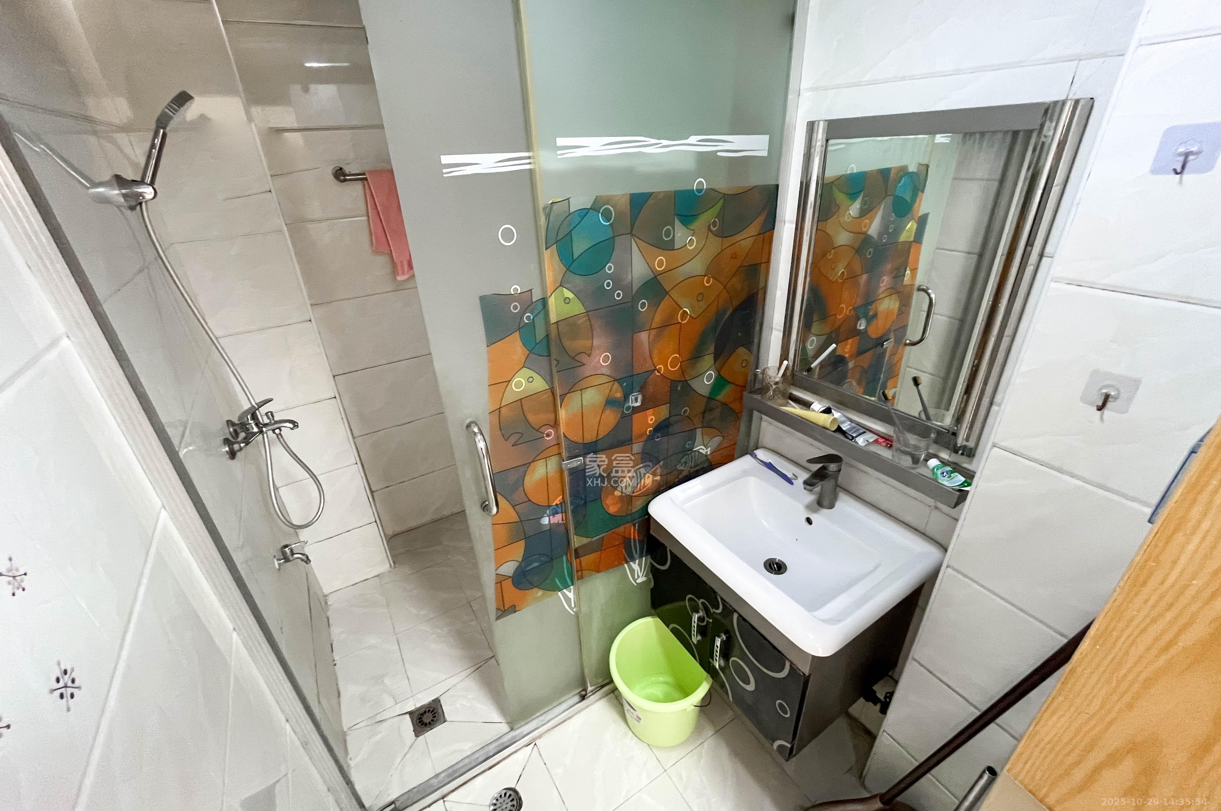 西铁馨寓(西铁领寓)  3室2厅1卫    66.8万 西铁馨寓(西铁领寓)  3室2厅1卫    66.8万卫生间