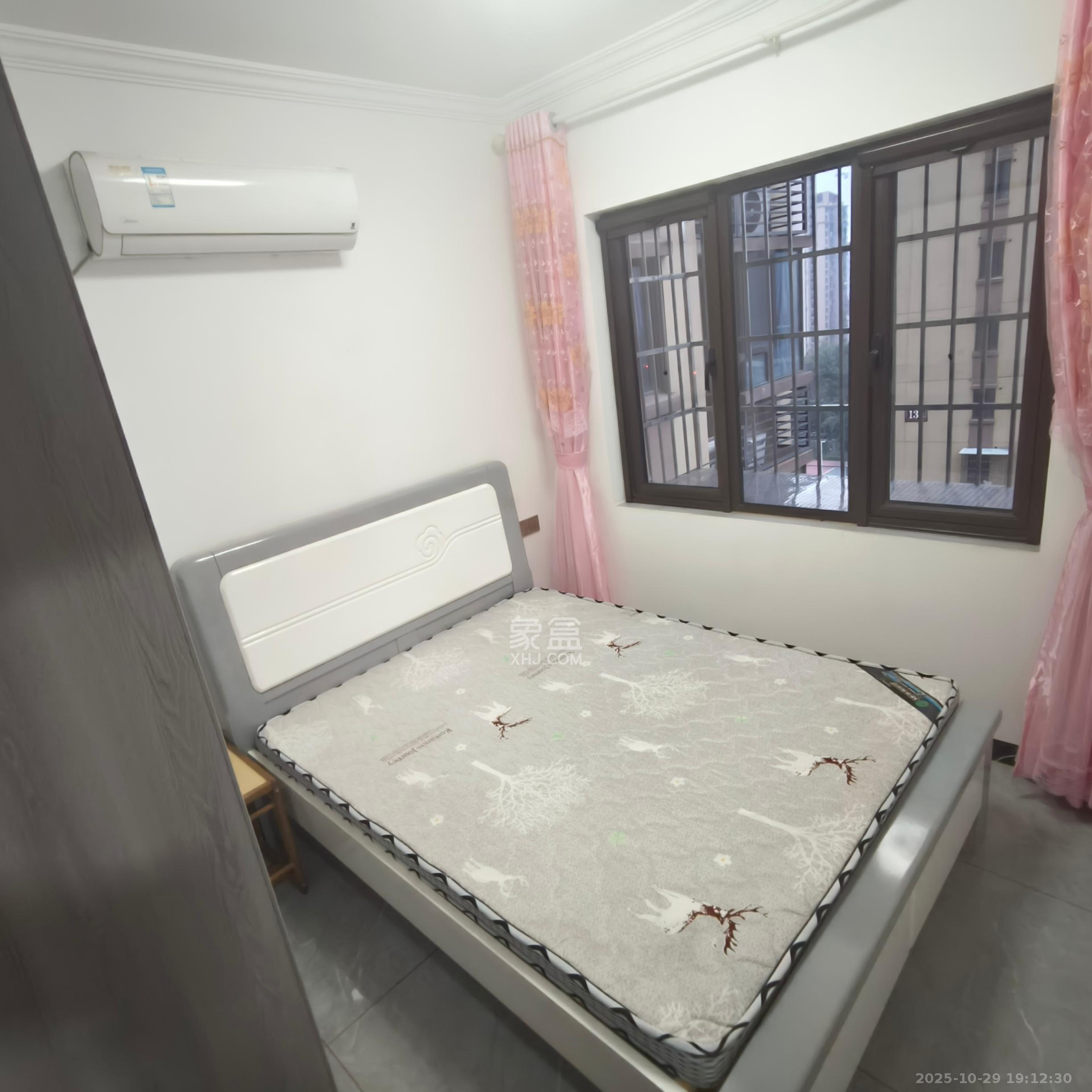 和润园三期  2室1厅1卫    2300.0元/月室内图