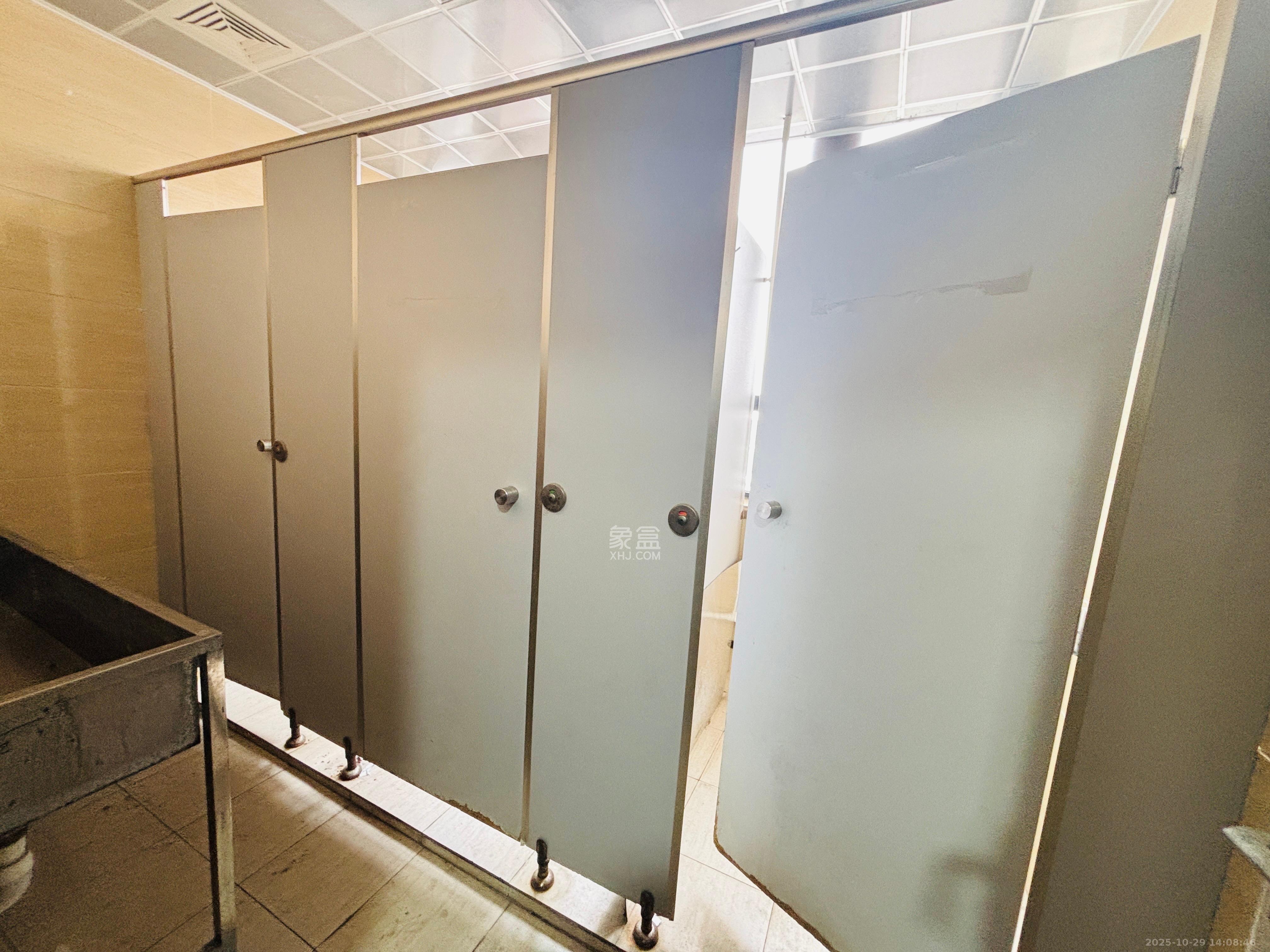 金领家族   280.0㎡      5500.0元/月室内图