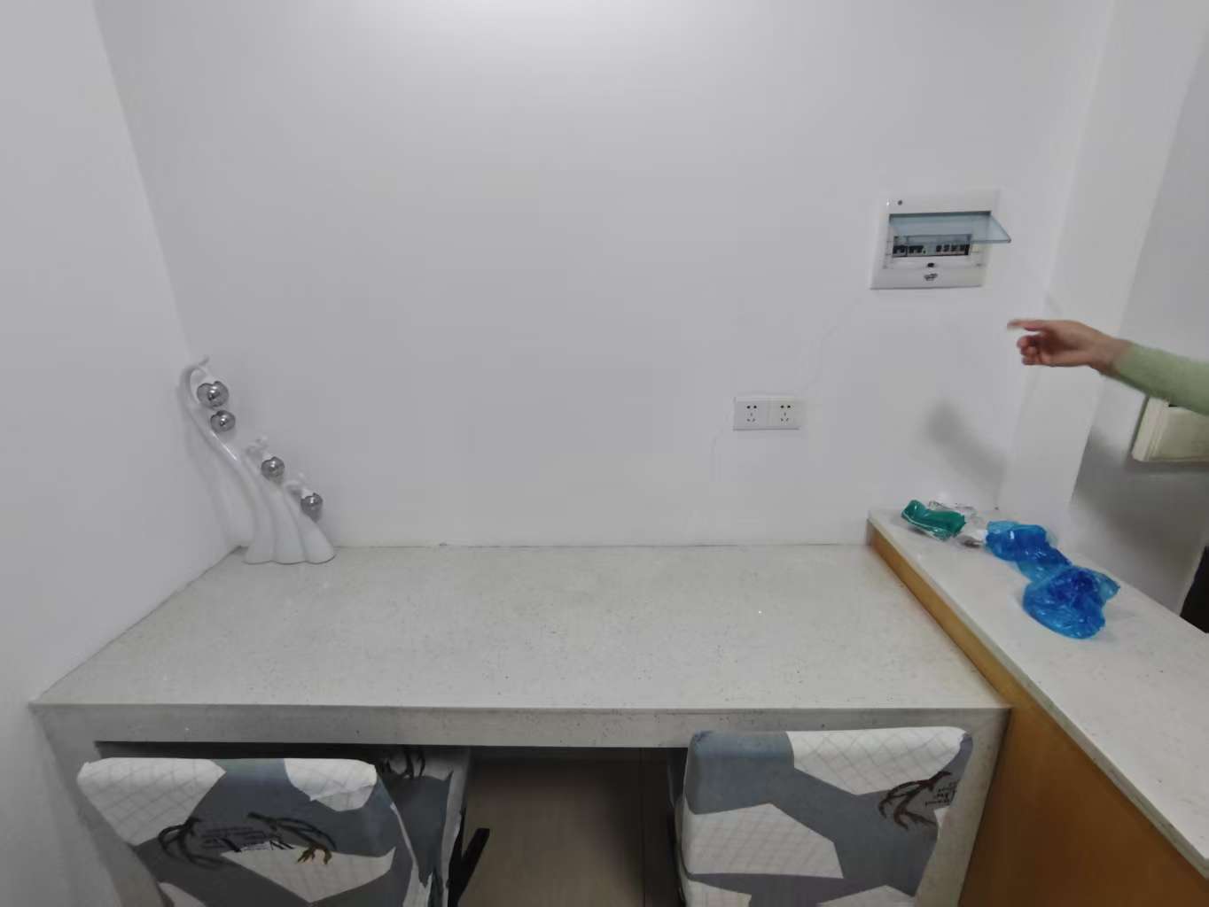 尚书房  2室1厅1卫    1700.0元/月室内图