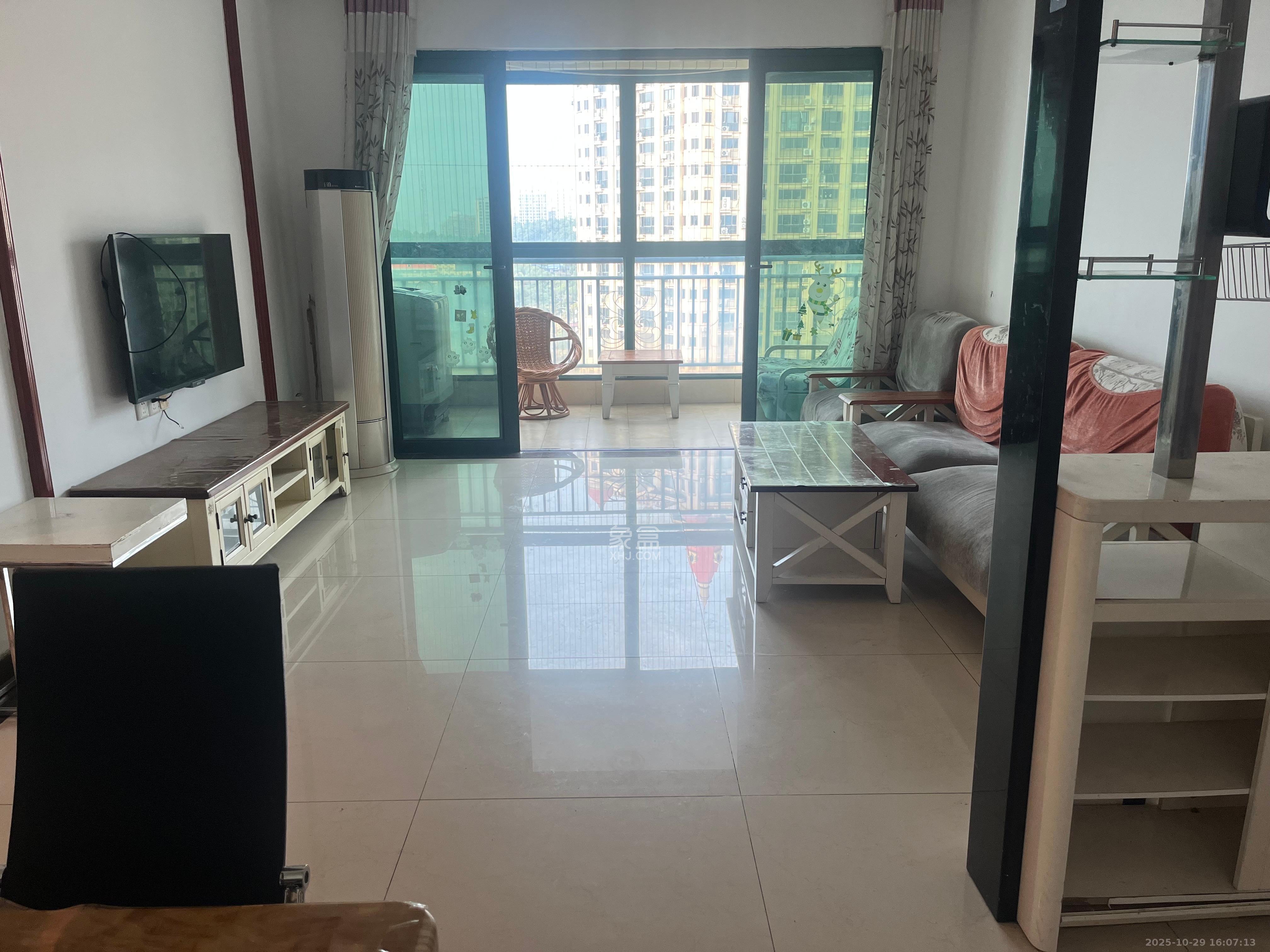 恒大城  3室2厅1卫    2200.0元/月