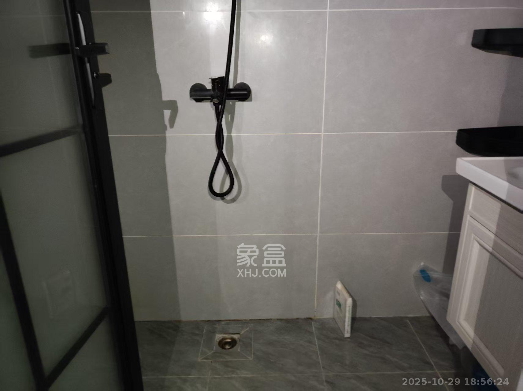 佳兆业云顶都汇  2室1厅1卫    1800.0元/月室内图