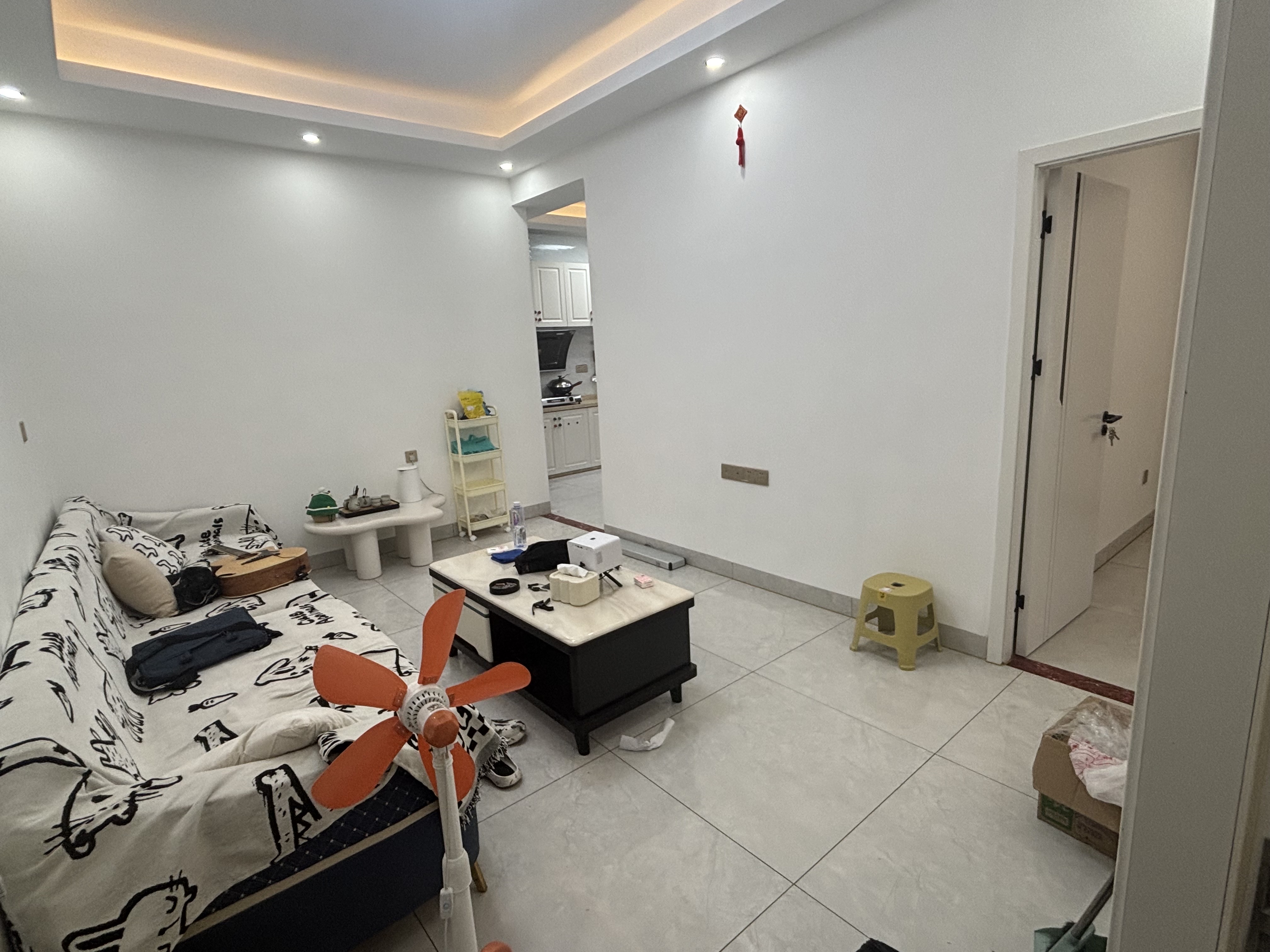 诚田大厦 4室2厅2卫 2800.0元/月 诚田大厦 4室2厅2卫 2800.0元/月室内图