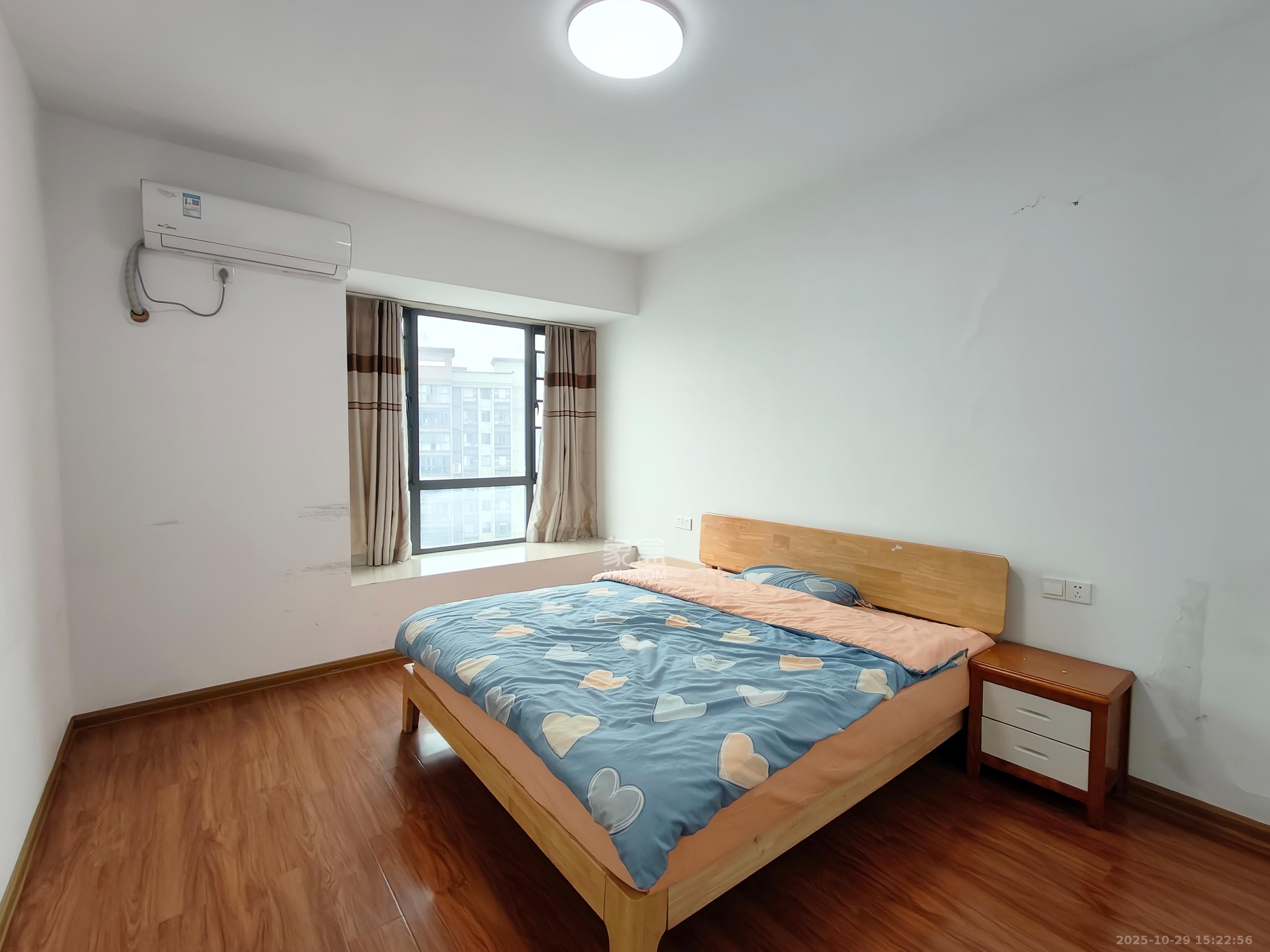 盛世耀凯  3室2厅2卫    2600.0元/月室内图