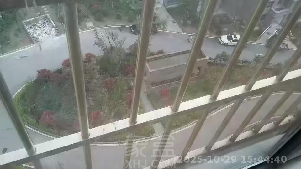 百江花园 3室2厅2卫 1200.0元/月 百江花园 3室2厅2卫 1200.0元/月室内图