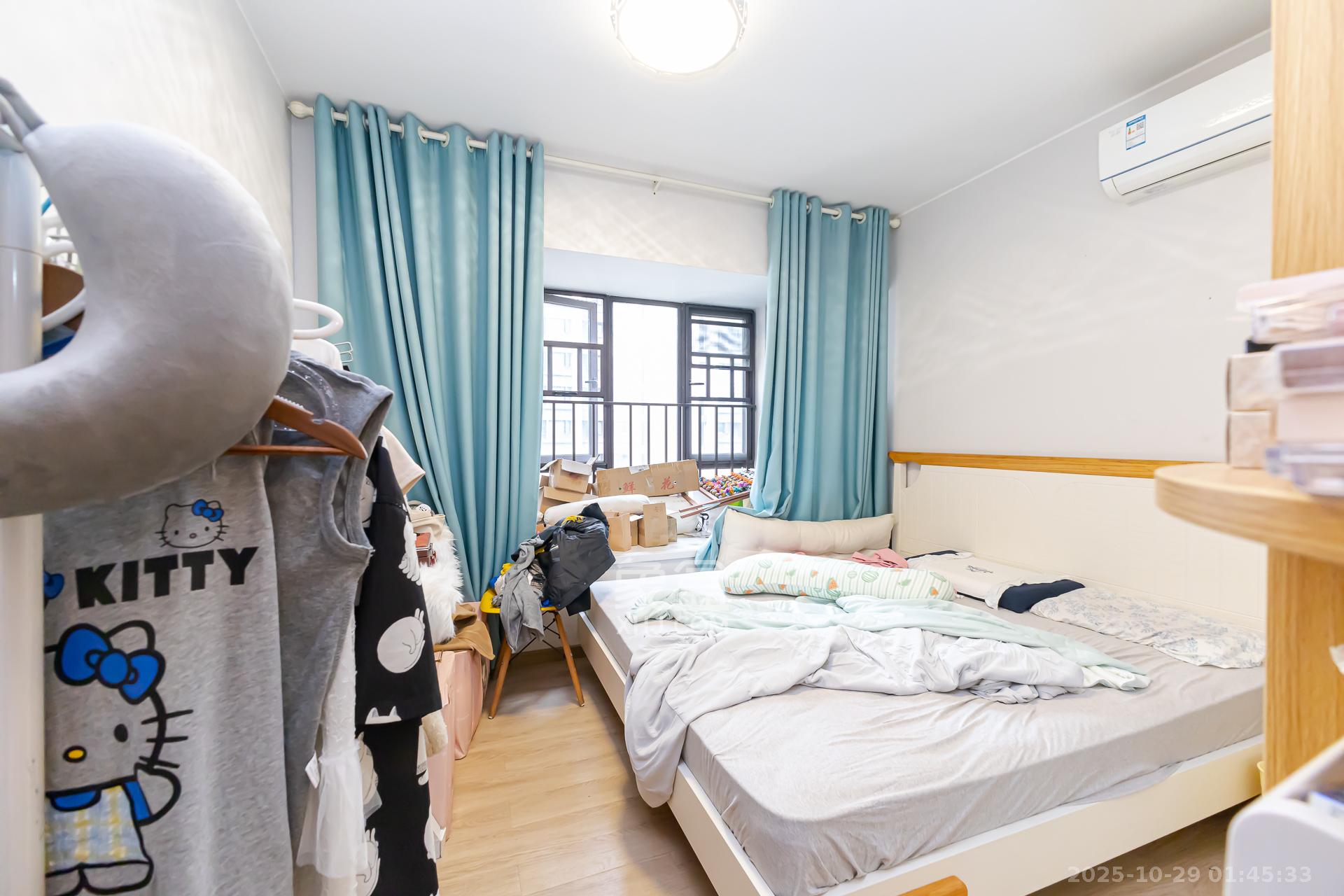 时代倾城二期  2室2厅1卫    65.0万卧室