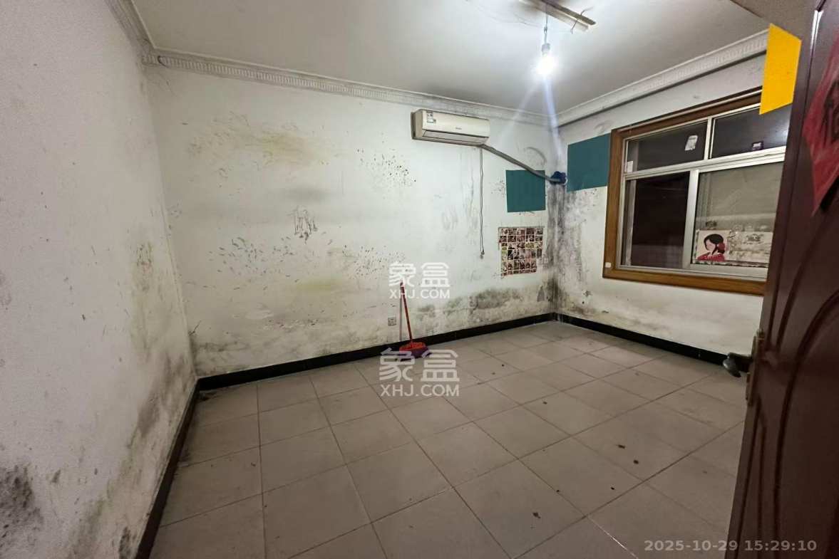 桂花二村  2室2厅2卫    1500.0元/月 桂花二村  2室2厅2卫    1500.0元/月室内图