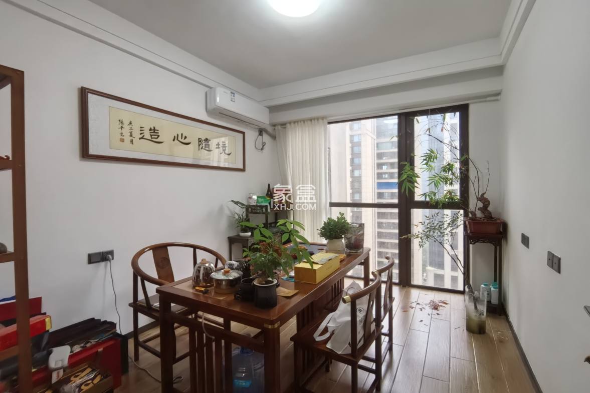 海航豪庭南苑  3室2厅2卫    4200.0元/月 海航豪庭南苑  3室2厅2卫    4200.0元/月室内图