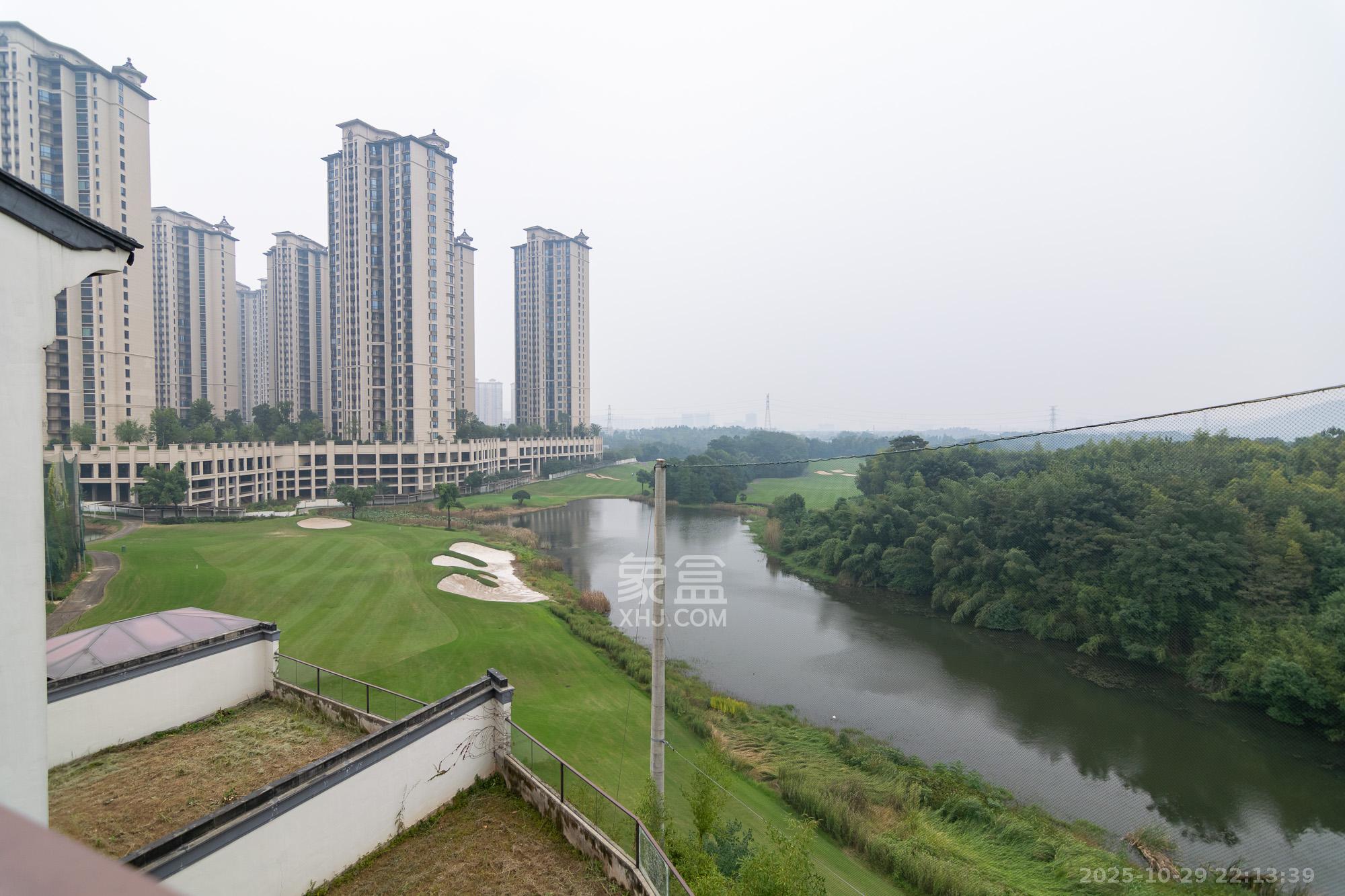 绿城高尔夫小镇  6室3厅4卫    550.0万 绿城高尔夫小镇  6室3厅4卫    550.0万其他