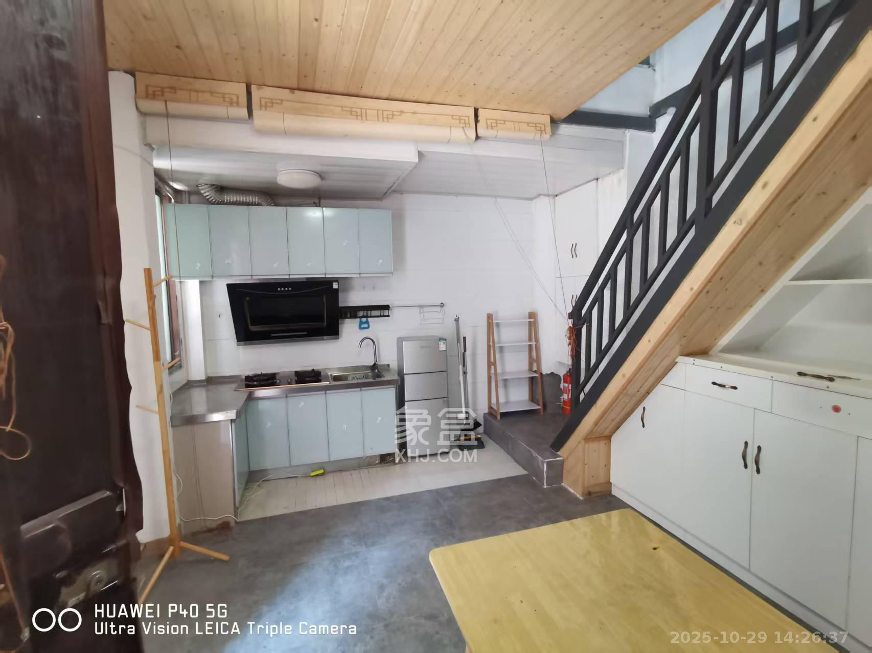 白果园散盘 1室1厅1卫 1700.0元/月 白果园散盘 1室1厅1卫 1700.0元/月室内图