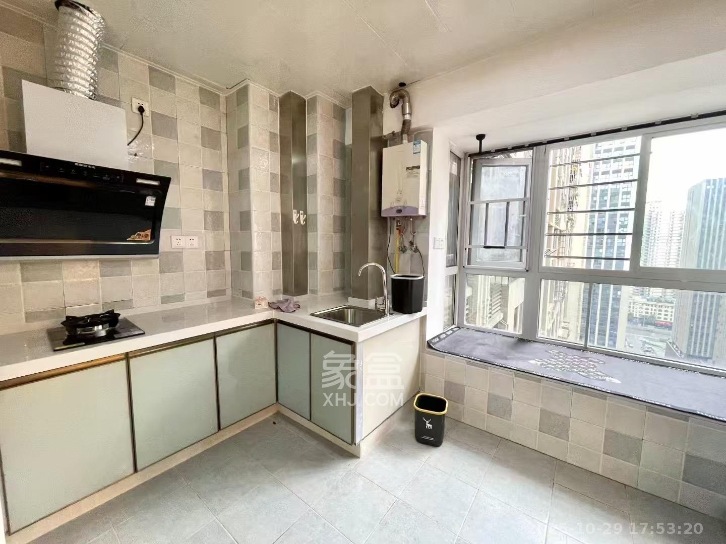 新长海广场 1室1厅1卫 1350.0元/月 新长海广场 1室1厅1卫 1350.0元/月室内图