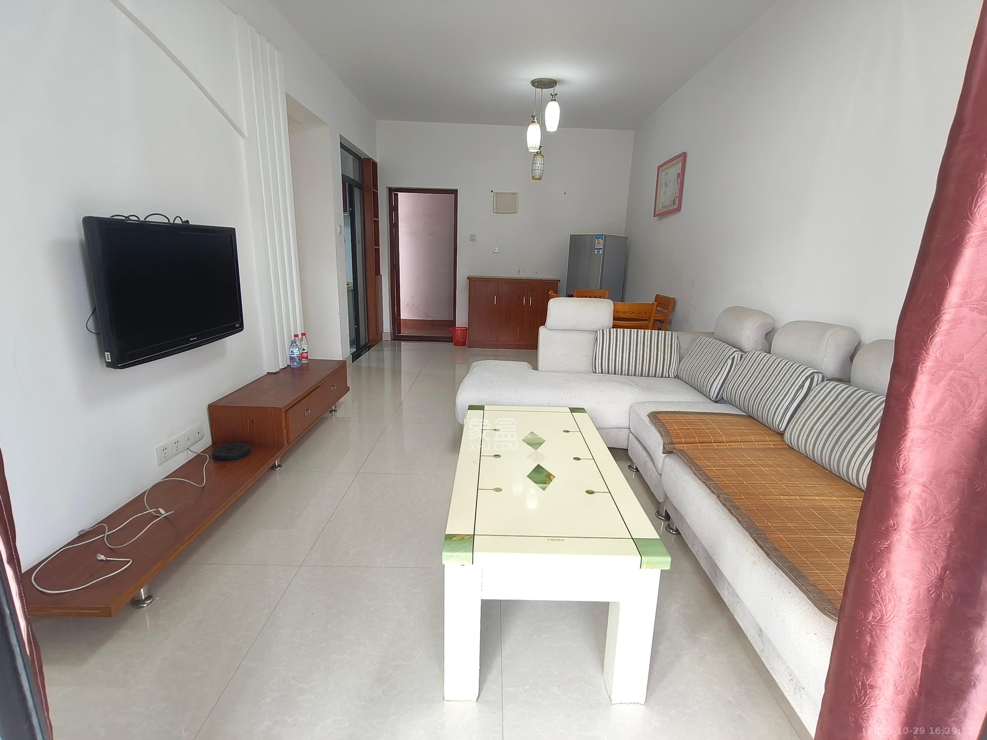 康桥长郡  2室2厅1卫    1600.0元/月 康桥长郡  2室2厅1卫    1600.0元/月