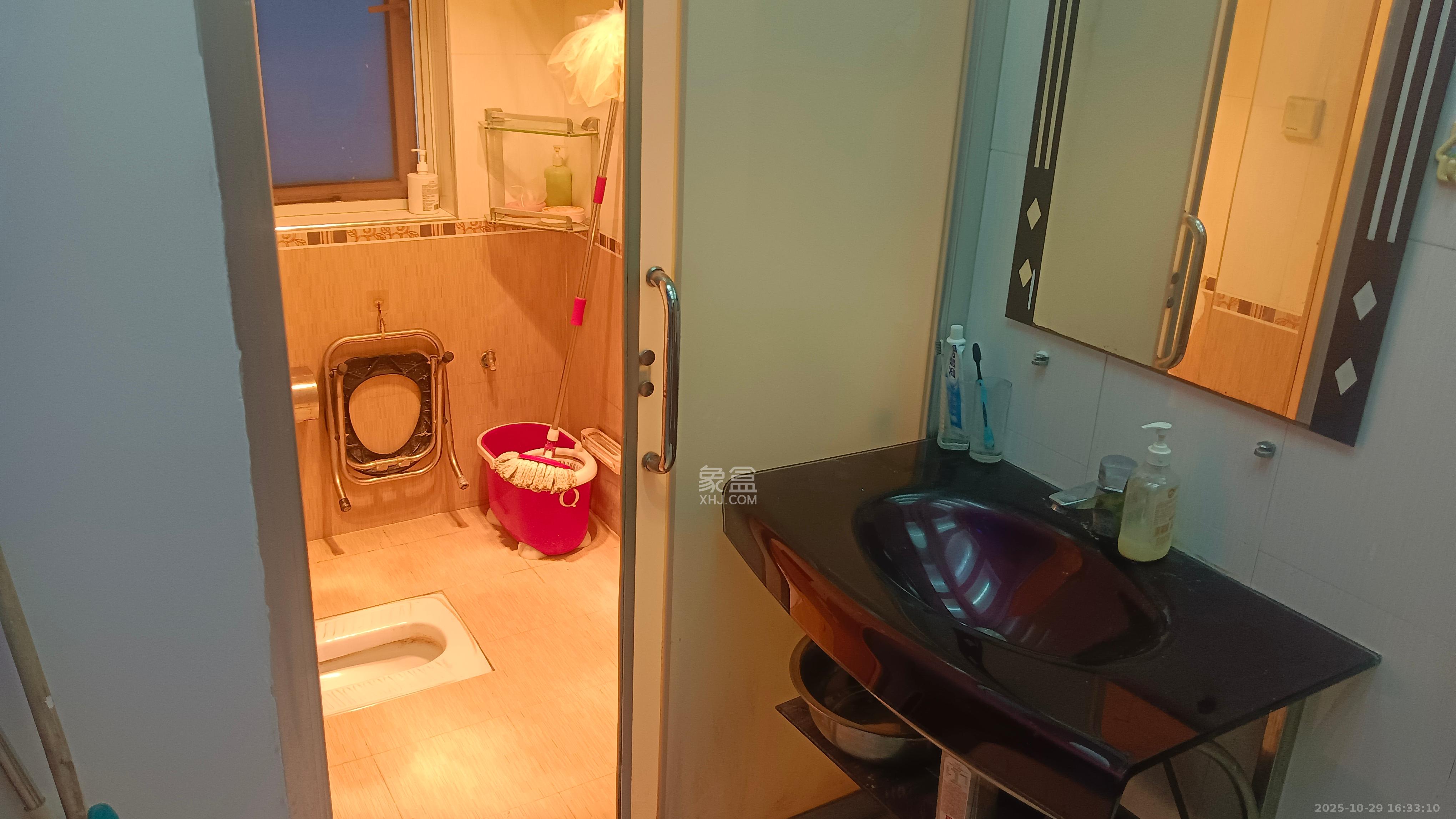 标准件厂宿舍（长沙标准件总厂宿舍）  2室2厅1卫    1600.0元/月室内图