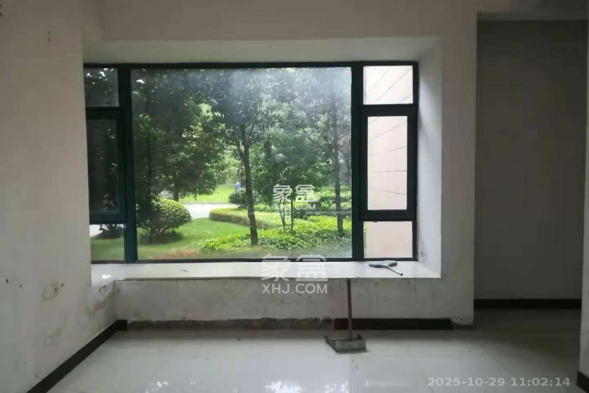 恒大城 3室2厅2卫 2700.0元/月 恒大城 3室2厅2卫 2700.0元/月室内图