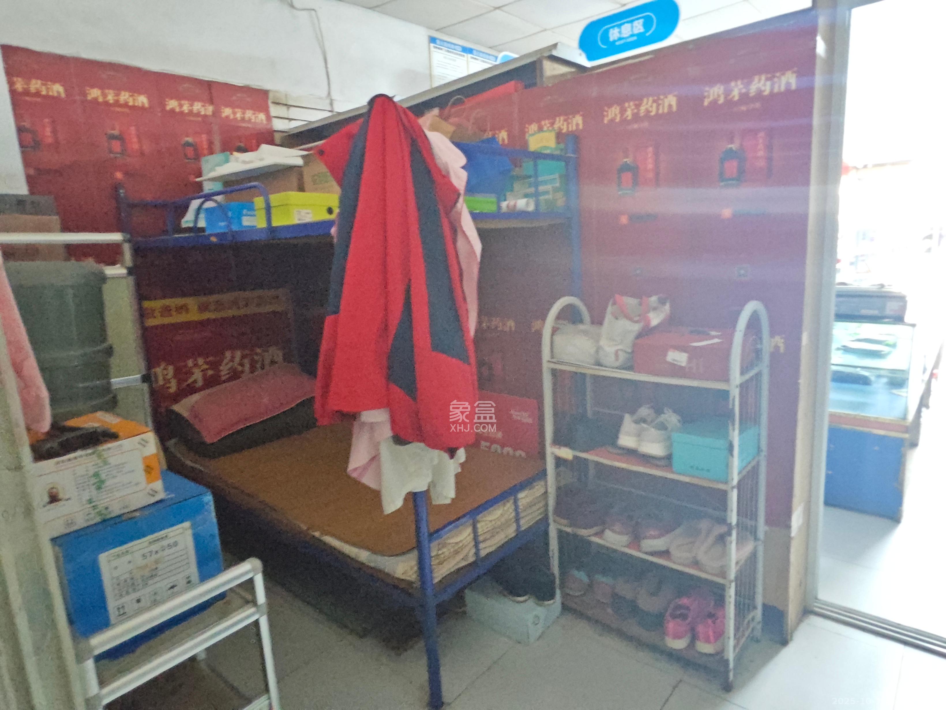 长征花园   106.32㎡      8200.0元/月室内图