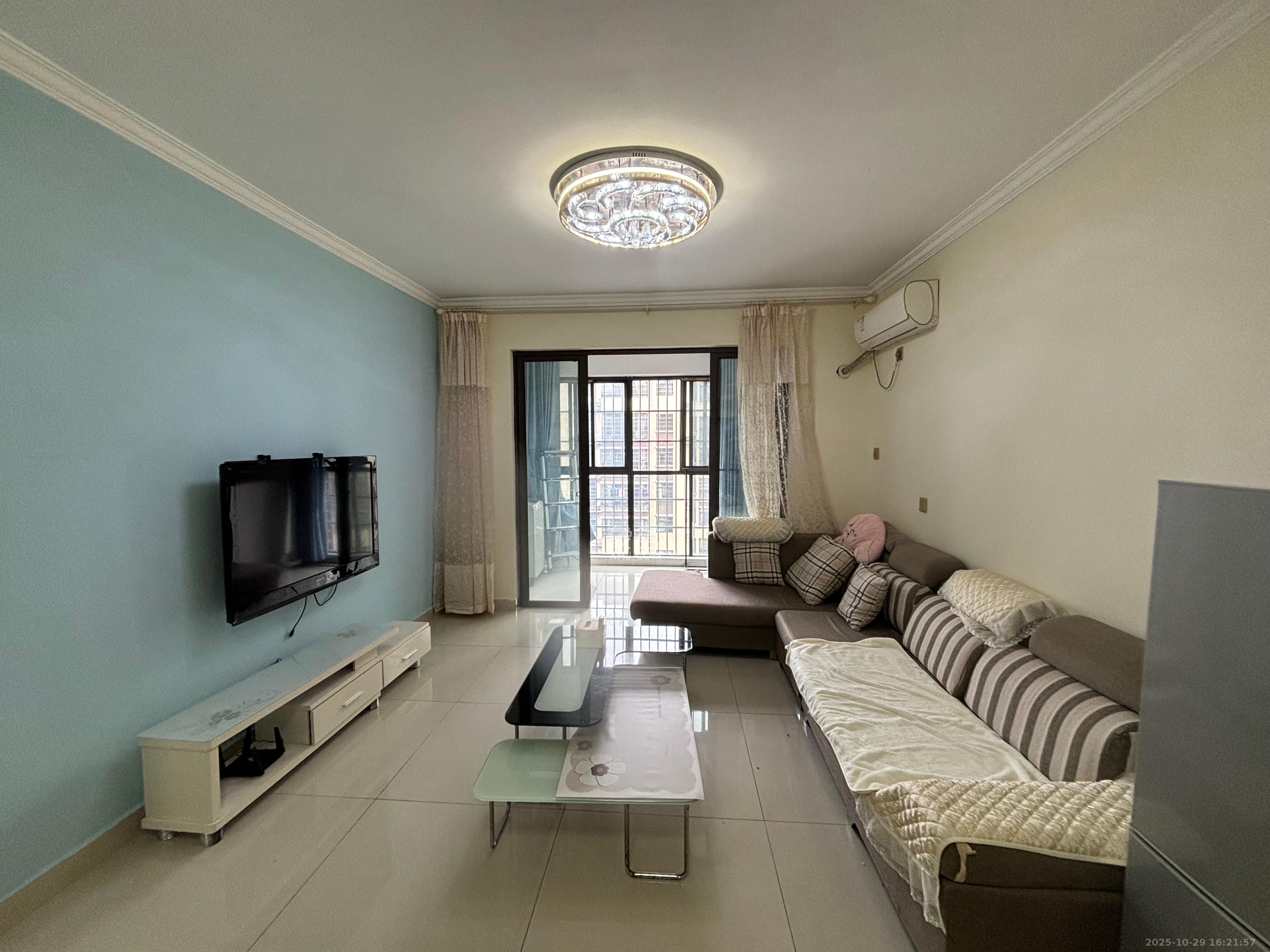 乐尚城  2室2厅1卫    2200.0元/月