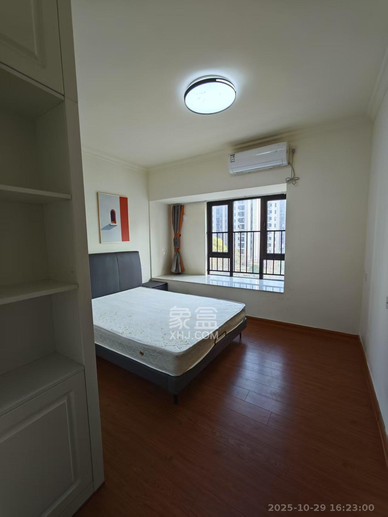 碧桂园荟隽棠  4室2厅2卫    2100.0元/月 碧桂园荟隽棠  4室2厅2卫    2100.0元/月室内图