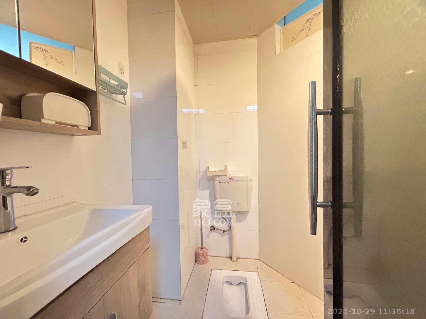 大地金墅  1室1厅1卫    2300.0元/月室内图