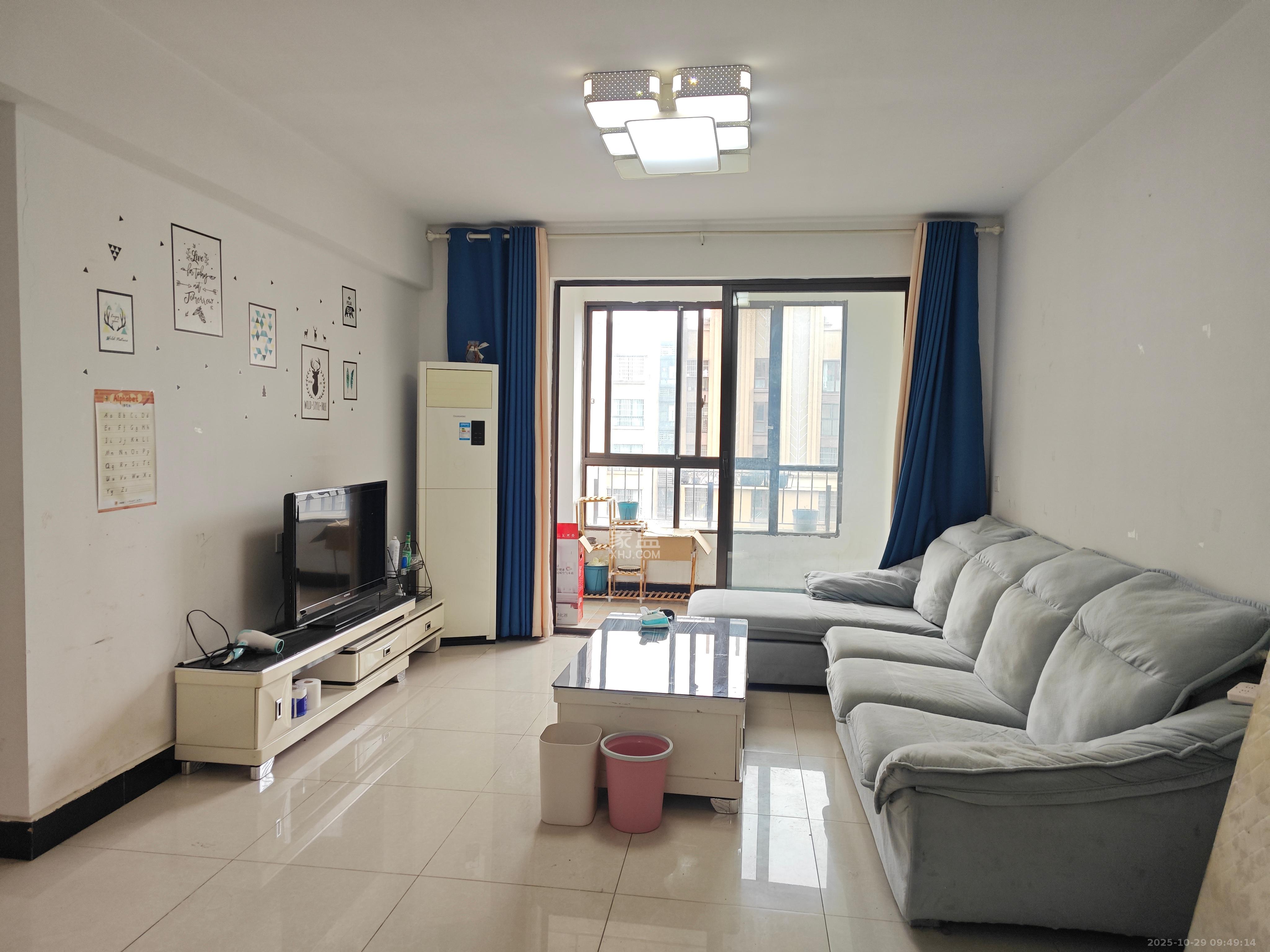 长沙县公安局单位房  1室2厅1卫    1500.0元/月室内图