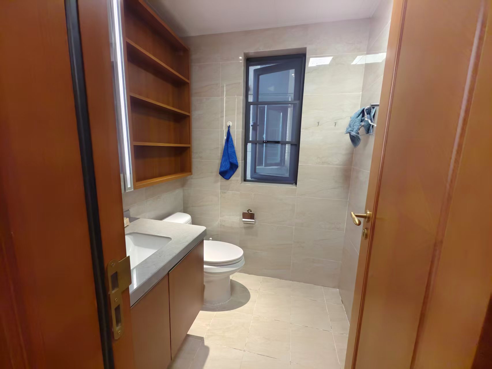 恒大华府 3室2厅2卫 78.0万 恒大华府 3室2厅2卫 78.0万室内图